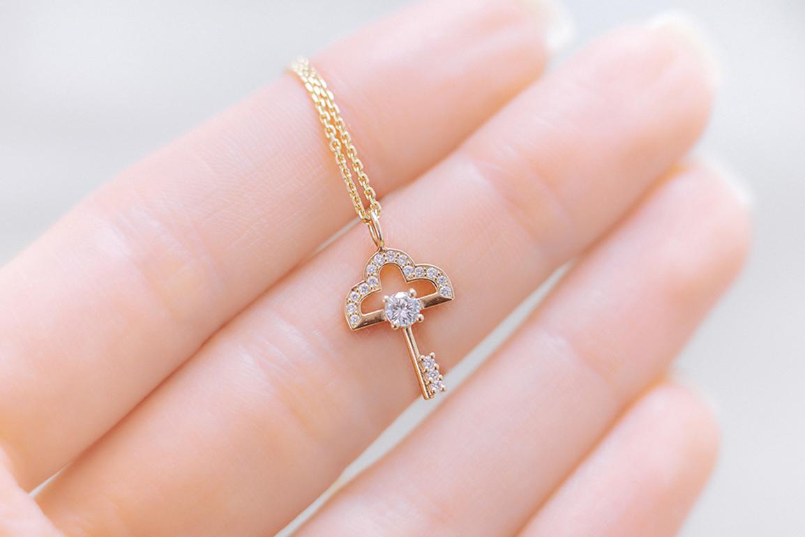 Artist Diamond gold key necklace For Sale