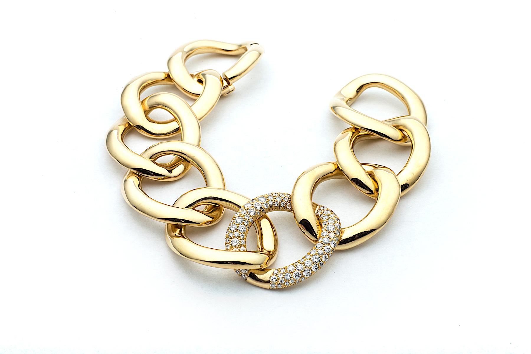 Contemporary Diamond Gold Link Bracelet