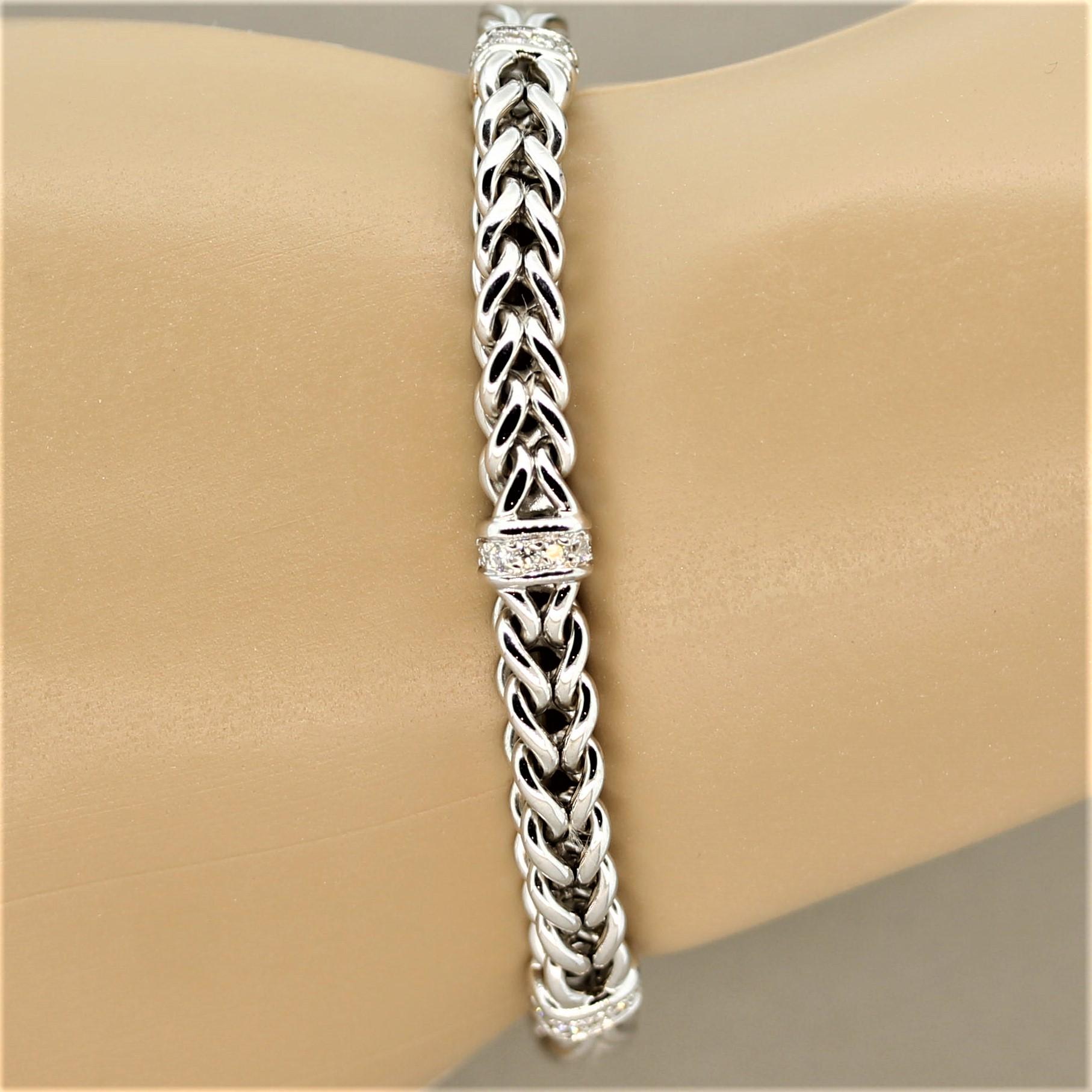 Women's Diamond Gold Link Bracelet For Sale