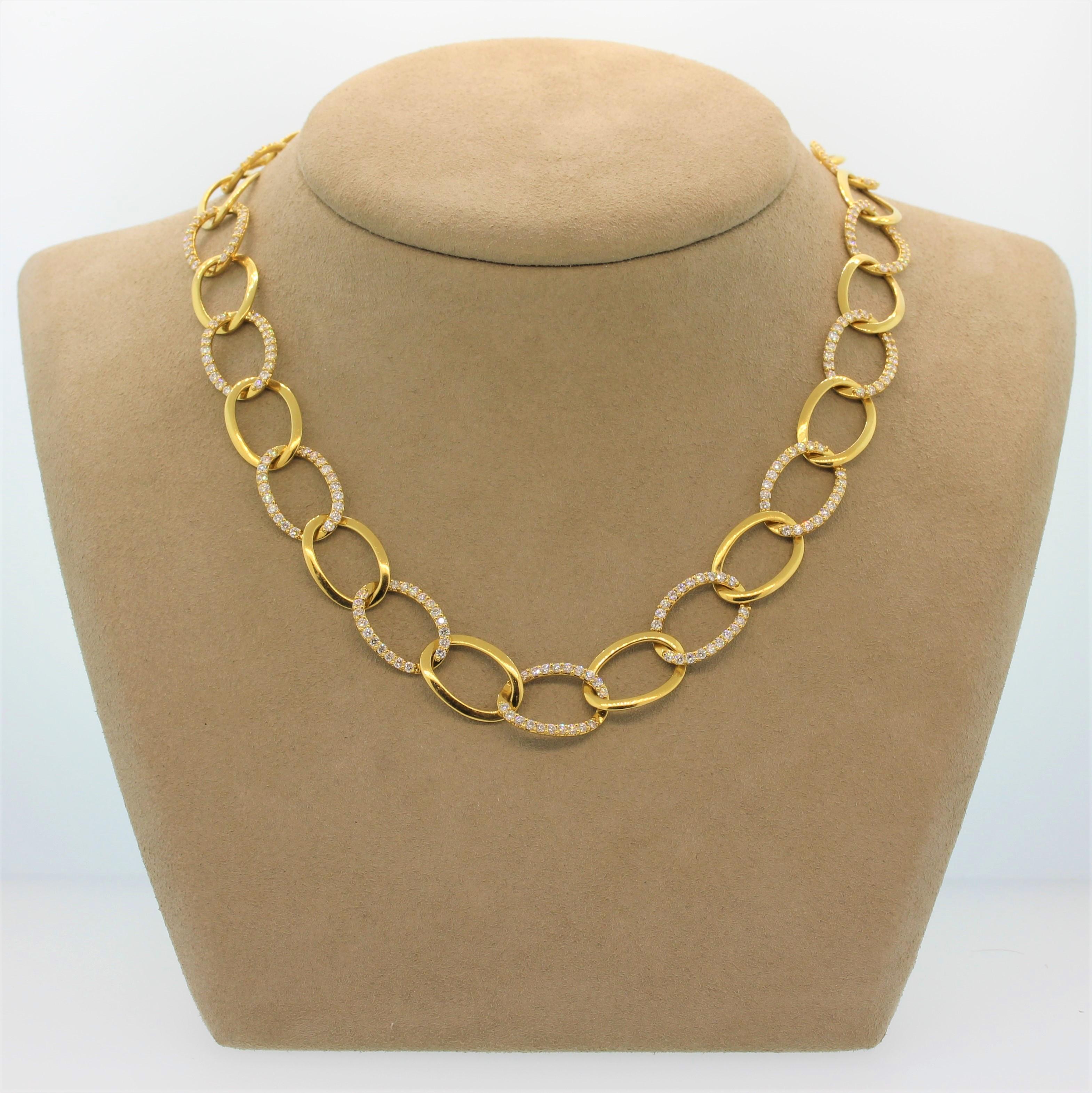Diamond Gold Link Necklace In New Condition In Beverly Hills, CA