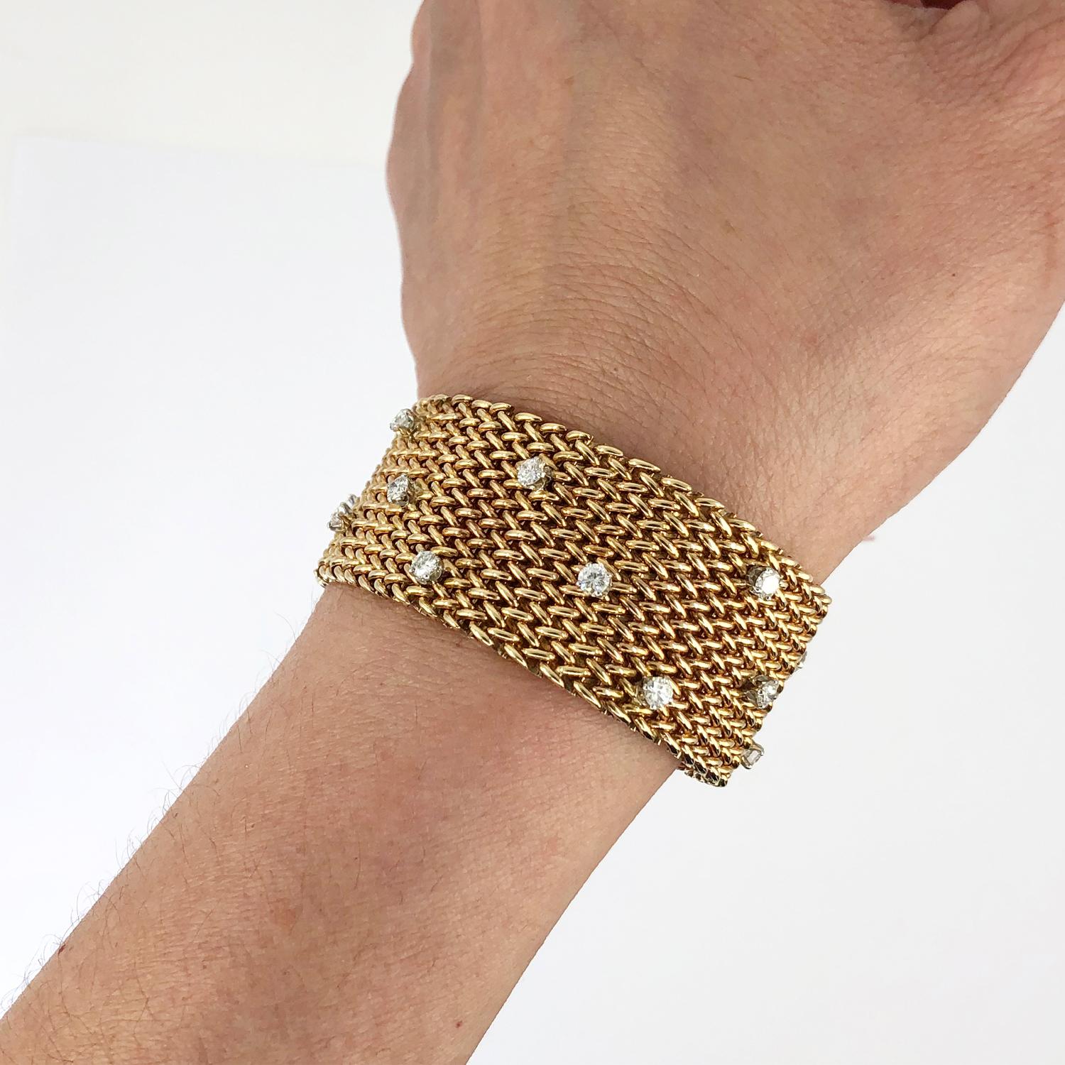 Diamond Gold Mesh Bracelet In Good Condition In New York, NY