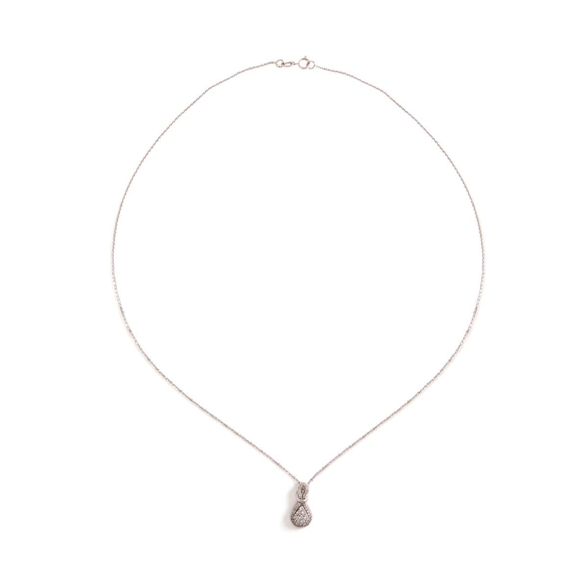 Round Cut Diamond Gold Necklace For Sale