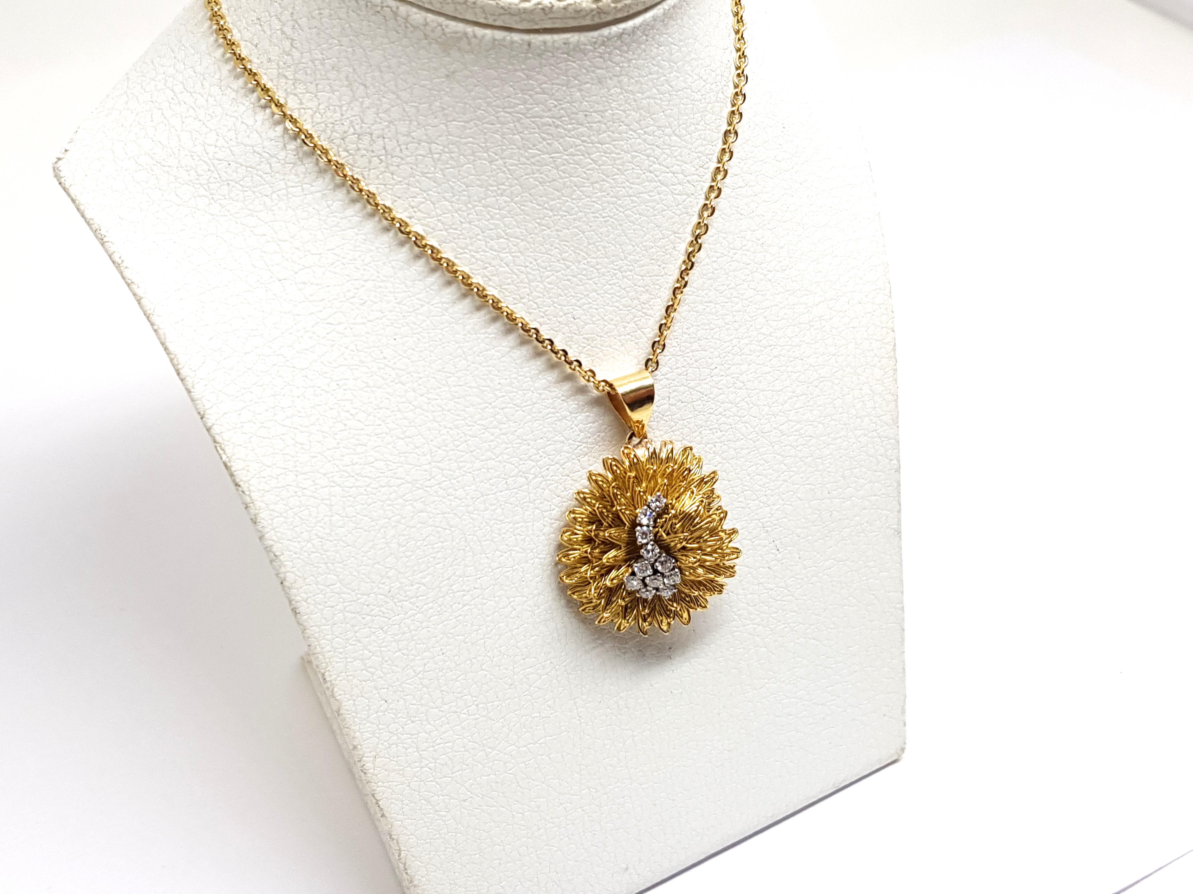 Gold: 18 Karat Yellow & White Gold 
Weight: 14.07 grams.
Diamonds: 0.43 ct. Color: F clarity: VS
Length Necklace: choose between 15, 16.5, 17.7 or 19.6cm.
Length Pendant: 1.10 Inches.
Width Pendant: 0.90 inches.
All our jewellery comes with a