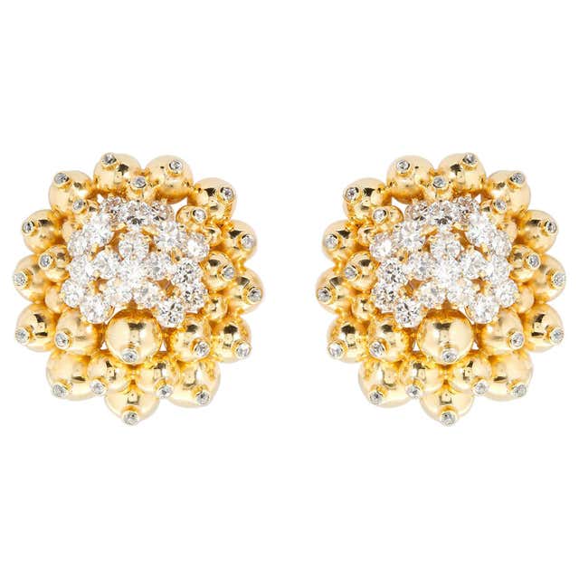 Harry Winston Blue Sapphire and Diamond Cluster Earring at 1stDibs