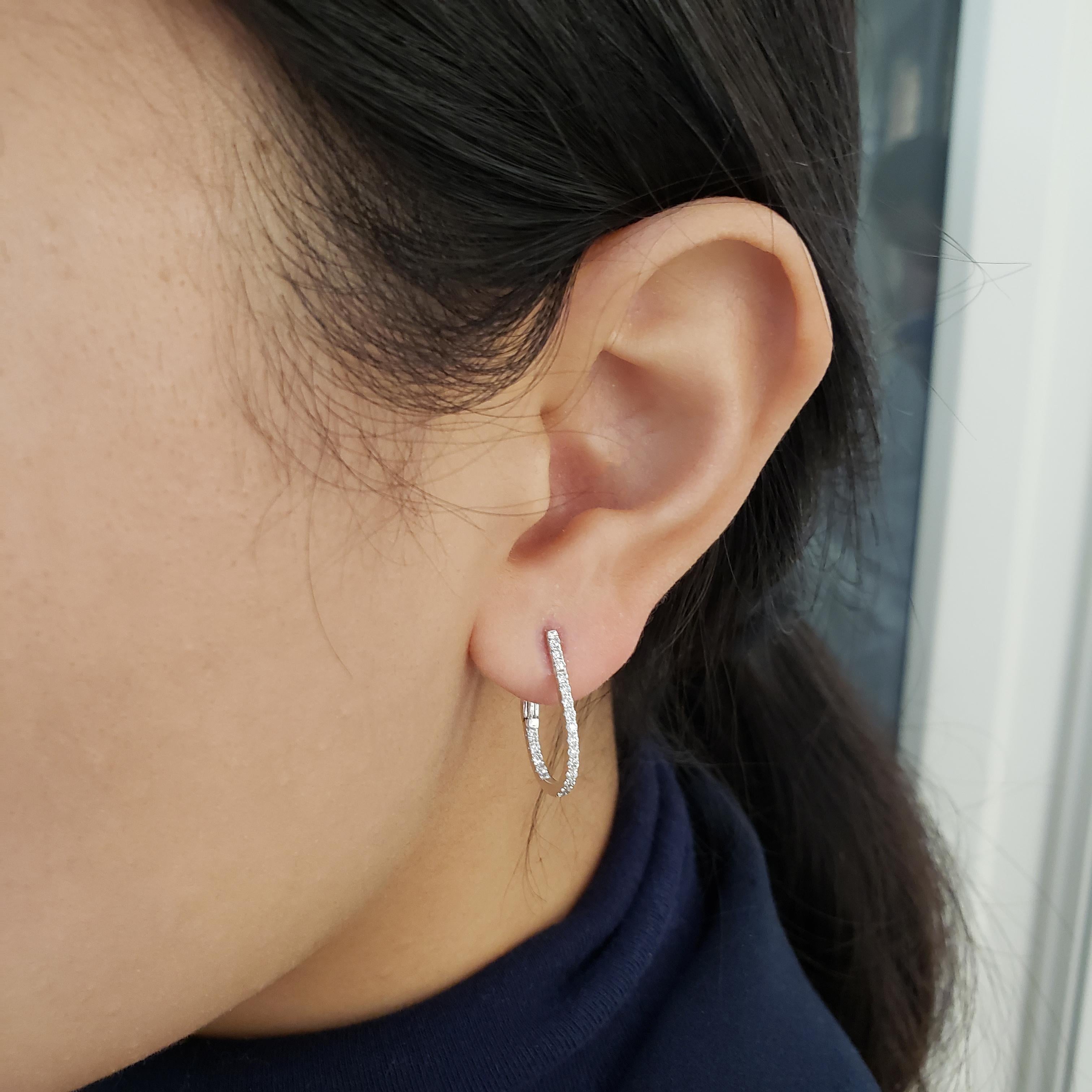 Round Cut Diamond Gold Pear-Shaped Hoop Earrings