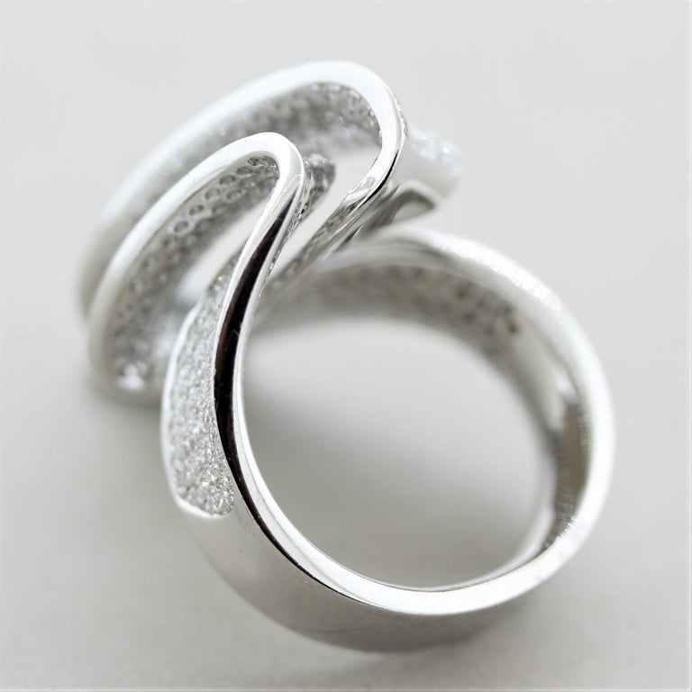 Diamond Gold Ribbon Ring For Sale at 1stDibs