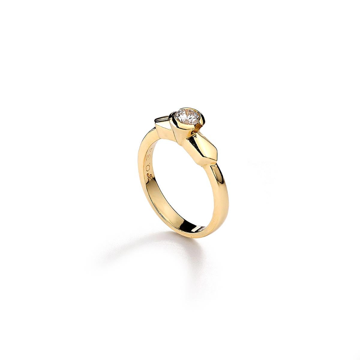 Ring in 18kt yellow gold set with one diamond  0.33 cts Size 51       