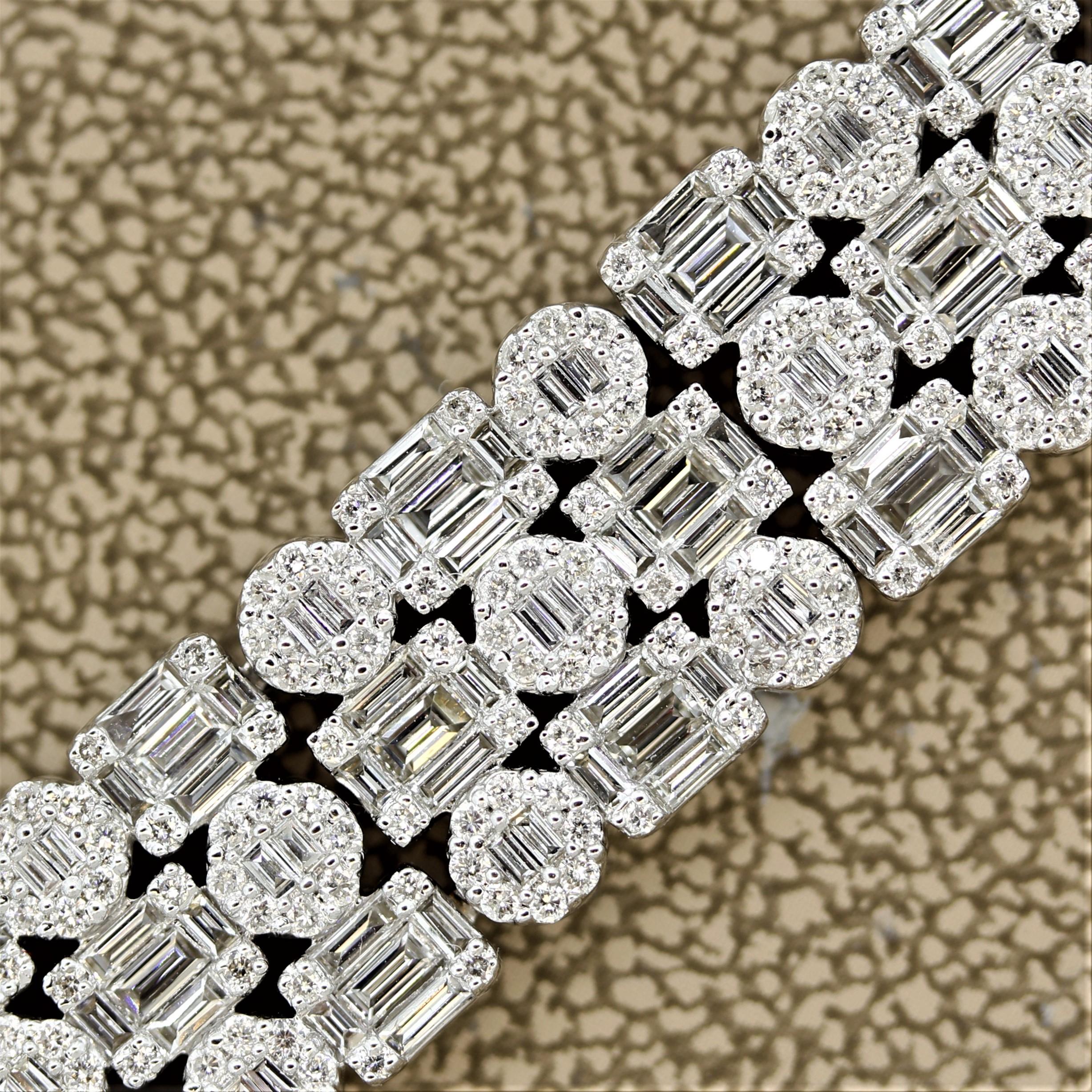 Diamond Gold Shape Bracelet In New Condition In Beverly Hills, CA