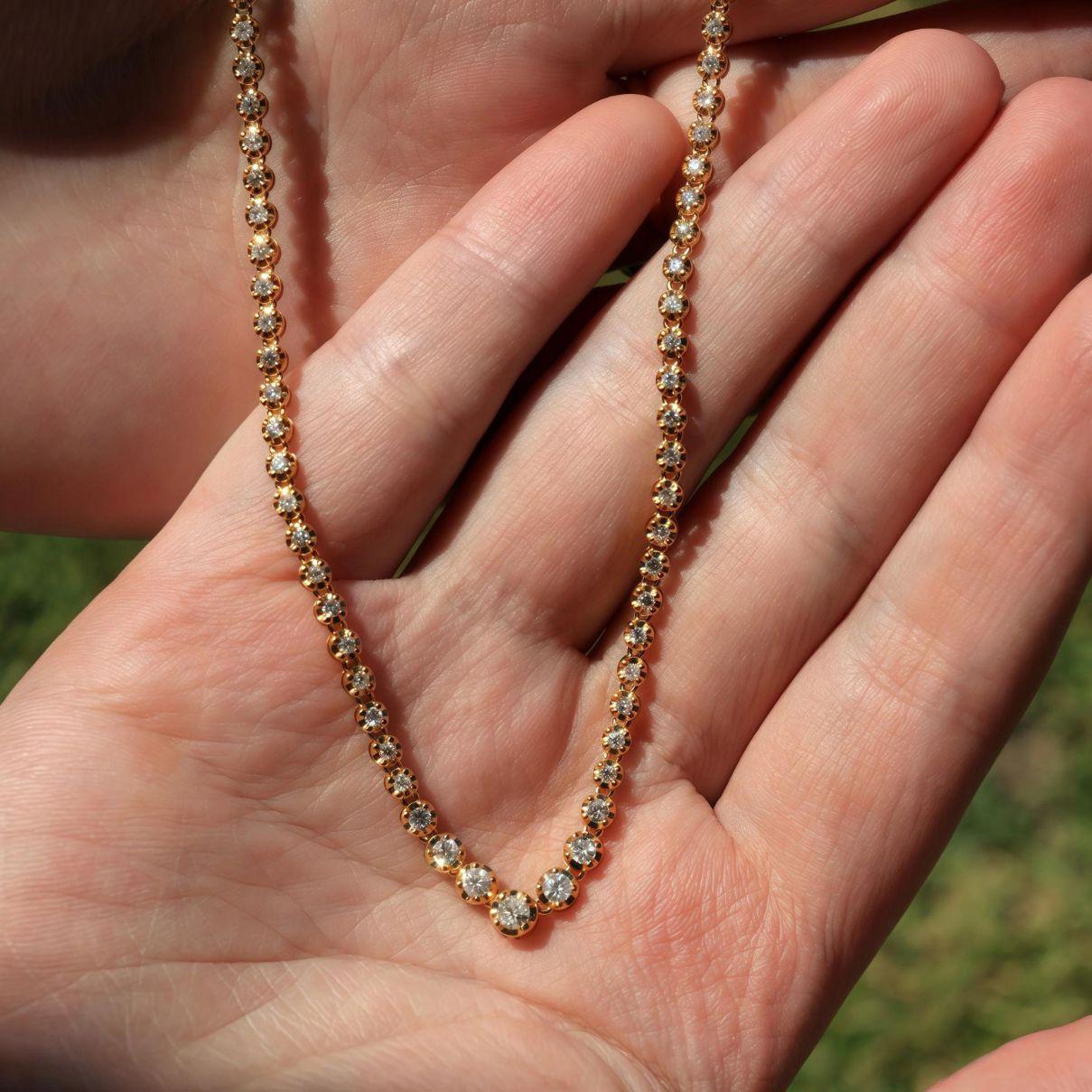 Diamond Riviera Graduated Tennis Necklace in 18k Gold In New Condition In Rowland Heights, CA