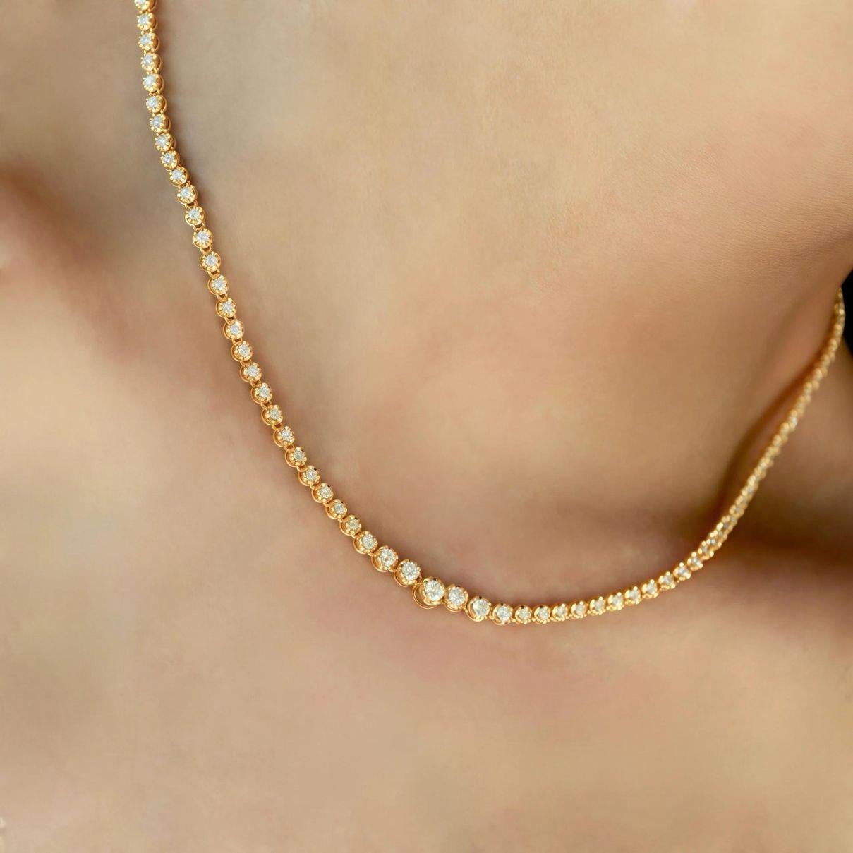 Diamond Riviera Graduated Tennis Necklace in 18k Gold 2