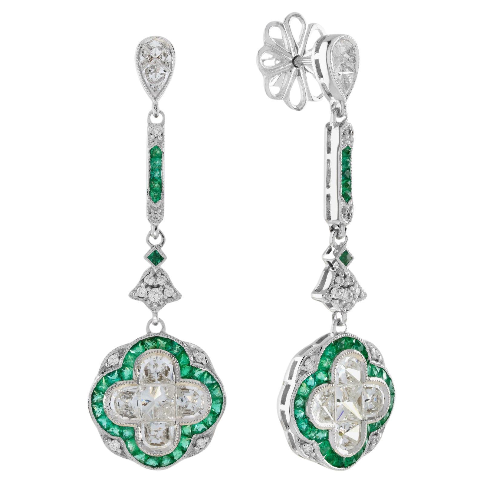 The Artfulene & Greene Green Emerene Boucles d'oreilles pendantes en or en forme de lys et diamants