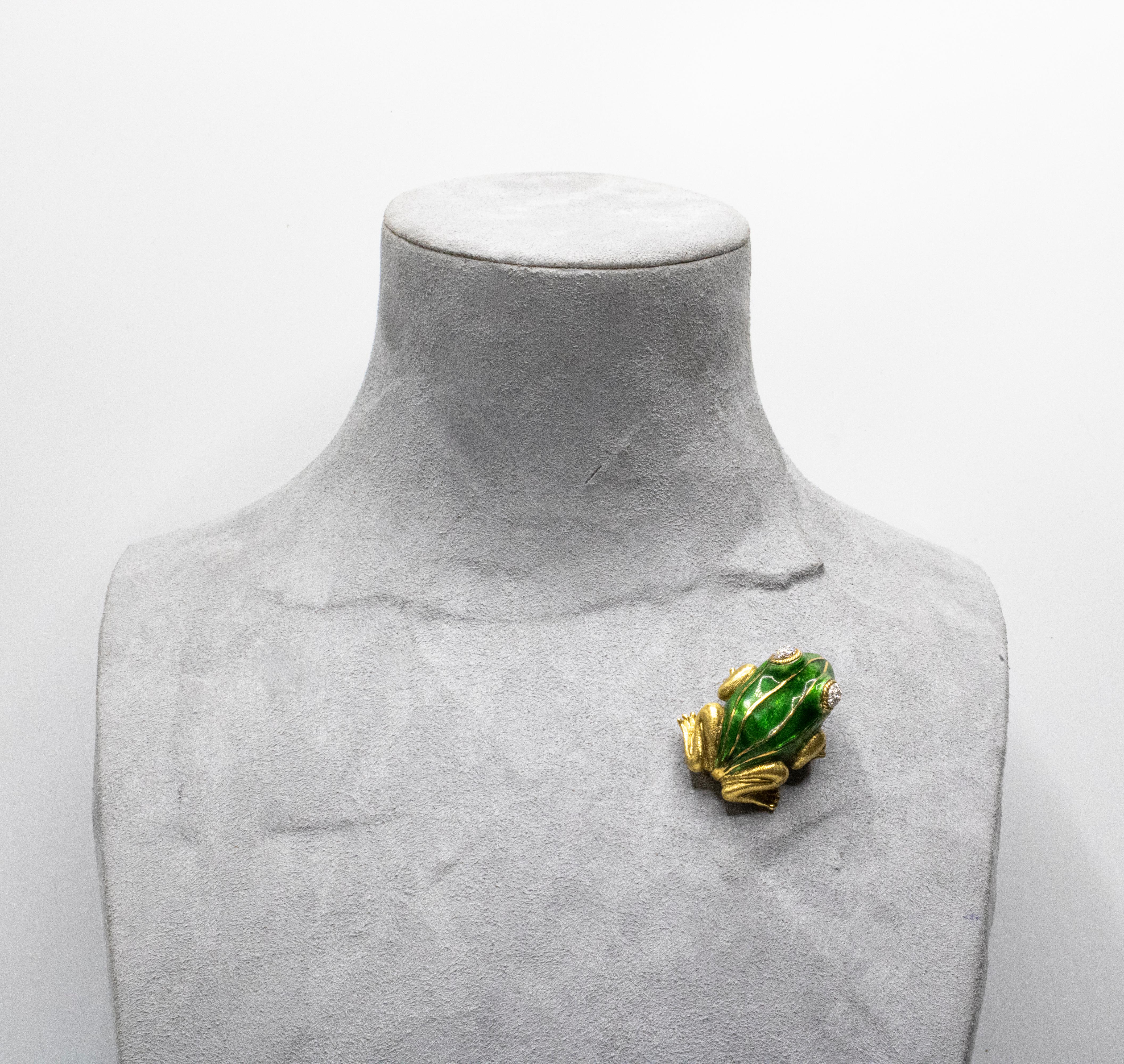 Diamond Green Enamel Frog 18 Karat Gold Brooch 1