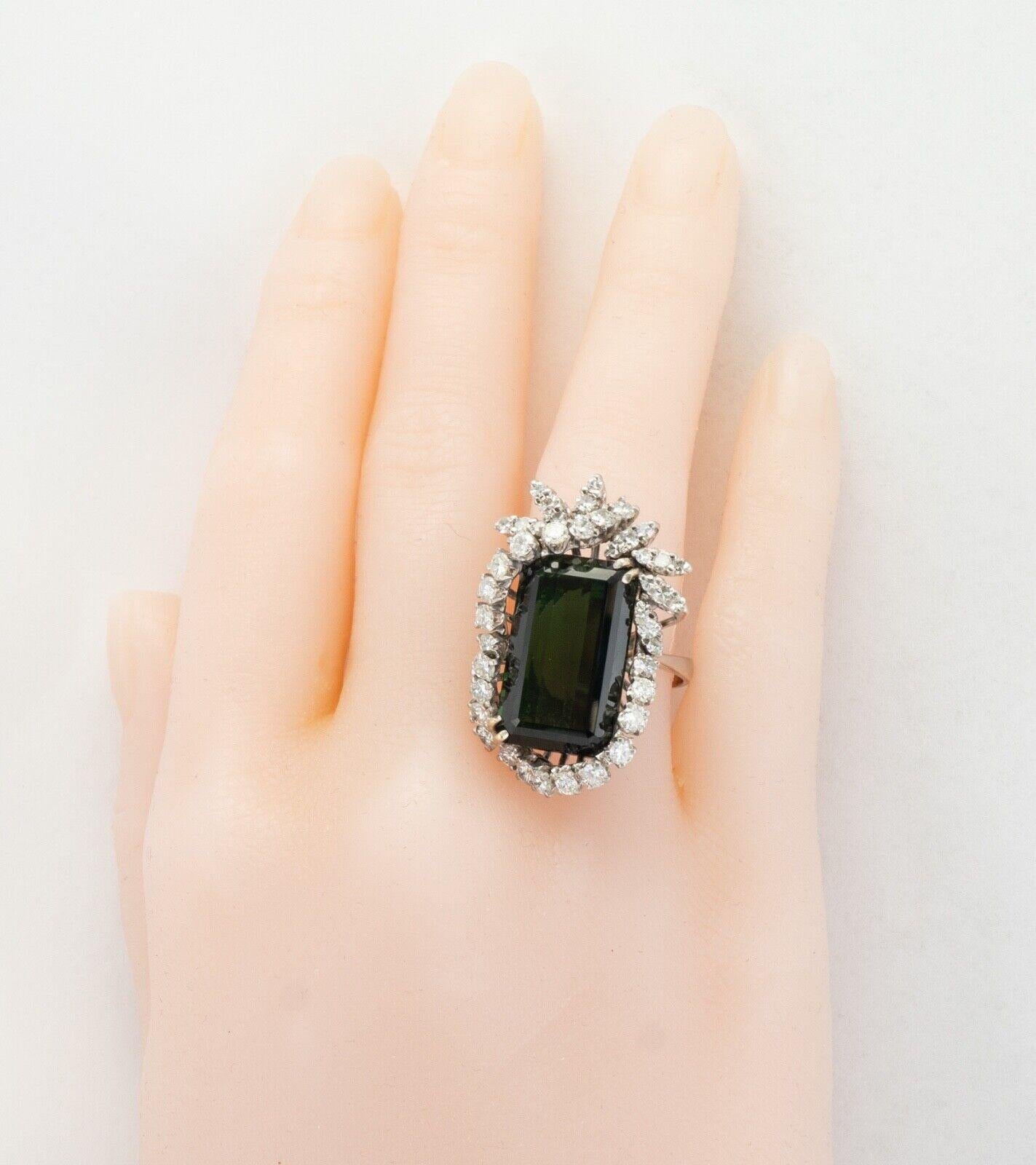 Diamond Green Tourmaline Ring Vintage 14K Gold Floral Cocktail For Sale 3