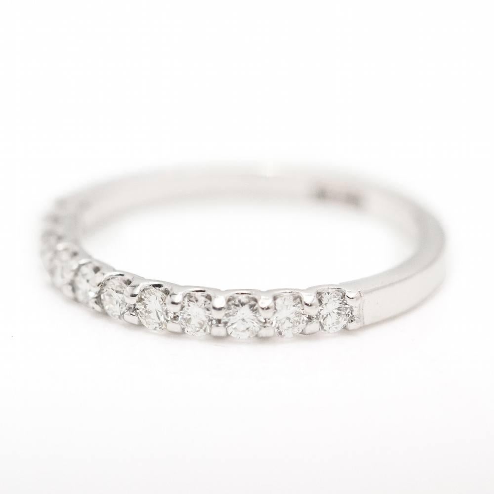 De las mujeres Media alianza de diamantes en venta