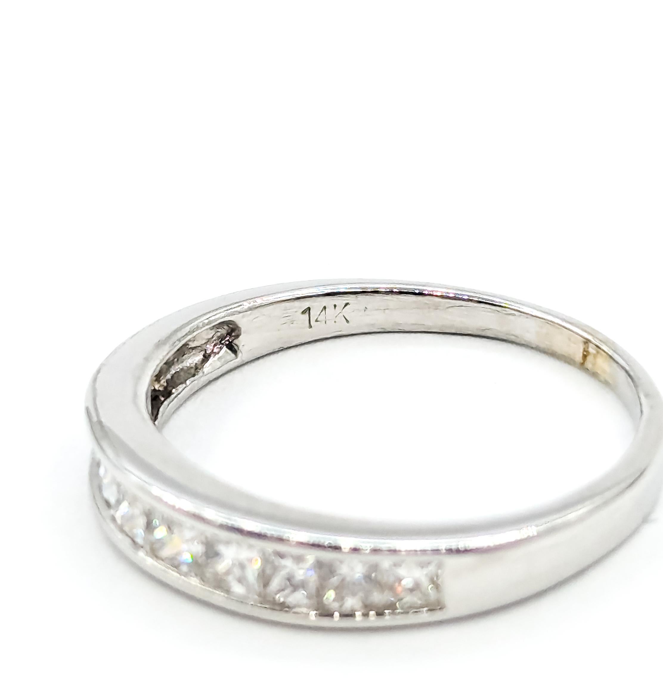 Anello a mezza eternità con diamante in oro bianco 14 carati in vendita 4