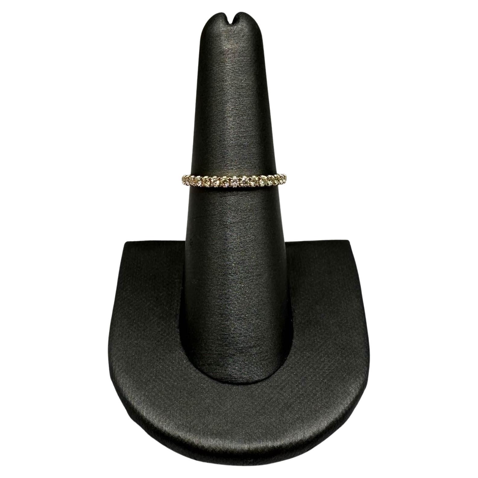 Media alianza de diamantes en oro amarillo de 14 kt - 0,25 ctw de diamantes, talla 6,75