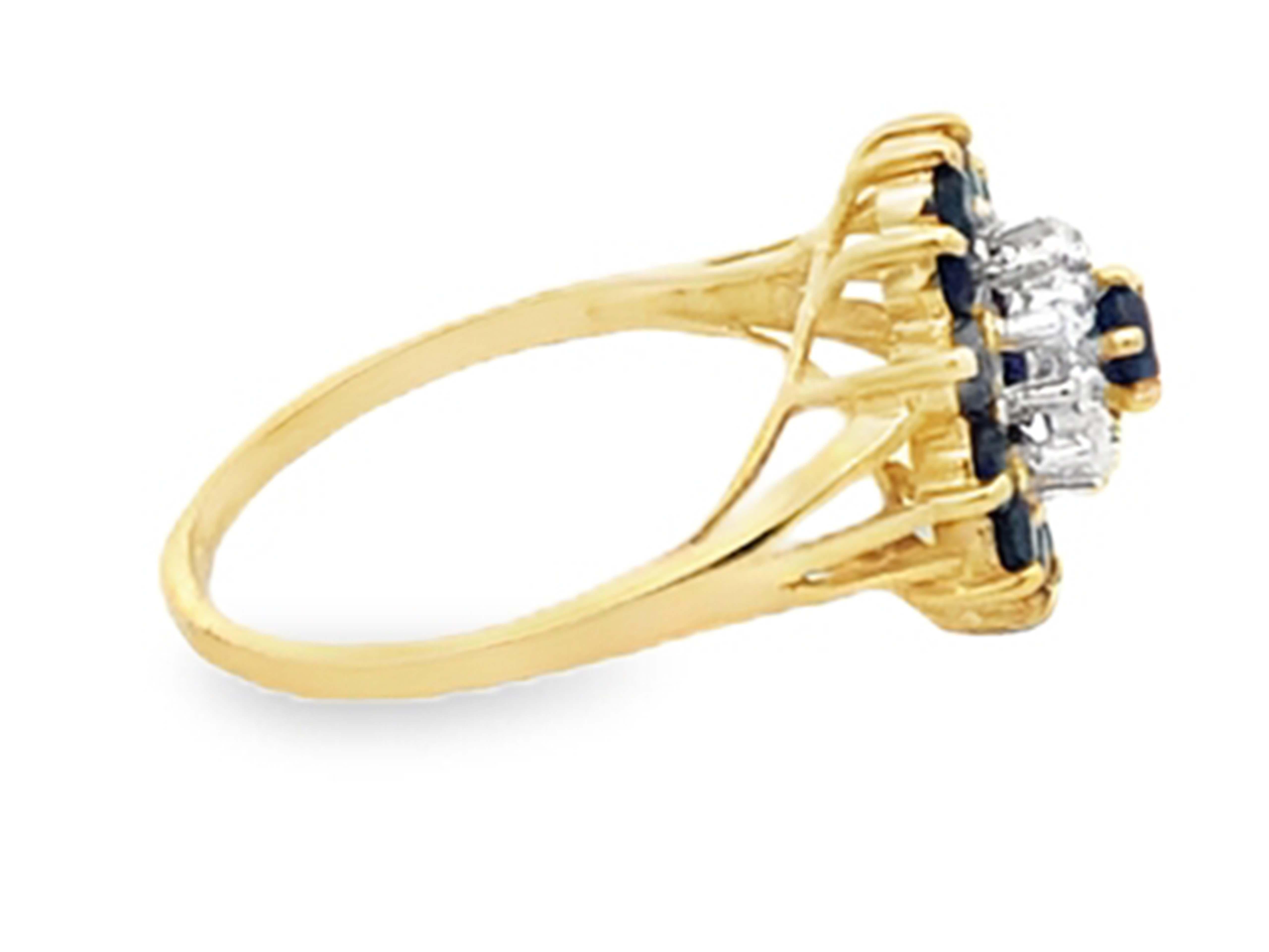 Anillo Halo de Diamantes y Zafiro Redondo Oro Amarillo 14k en Excelente estado para la venta en Honolulu, HI