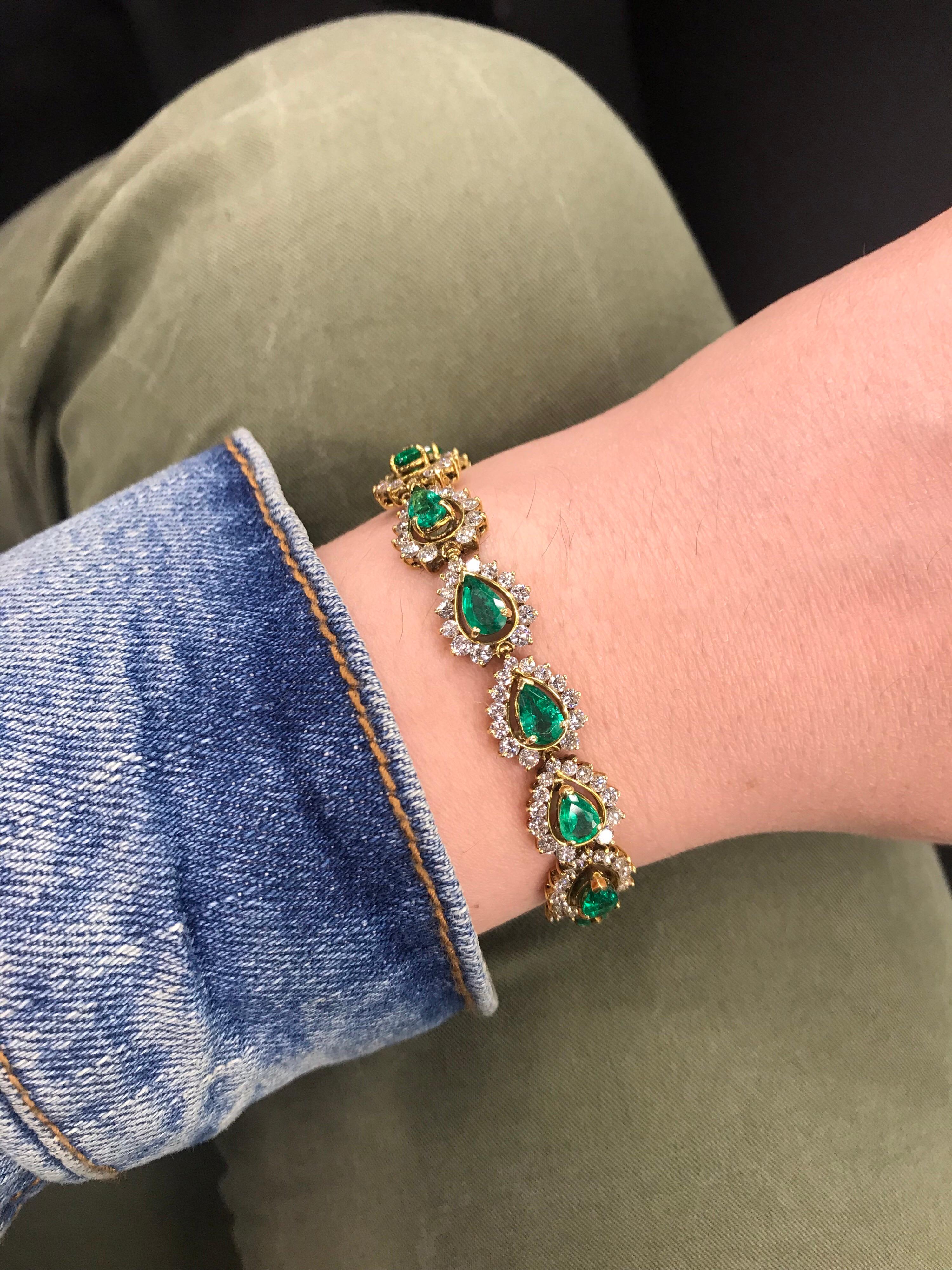 Diamond Halo Bracelet with Pear Shape Emeralds 13.25 Carat 18 Karat Gold In Excellent Condition In New York, NY