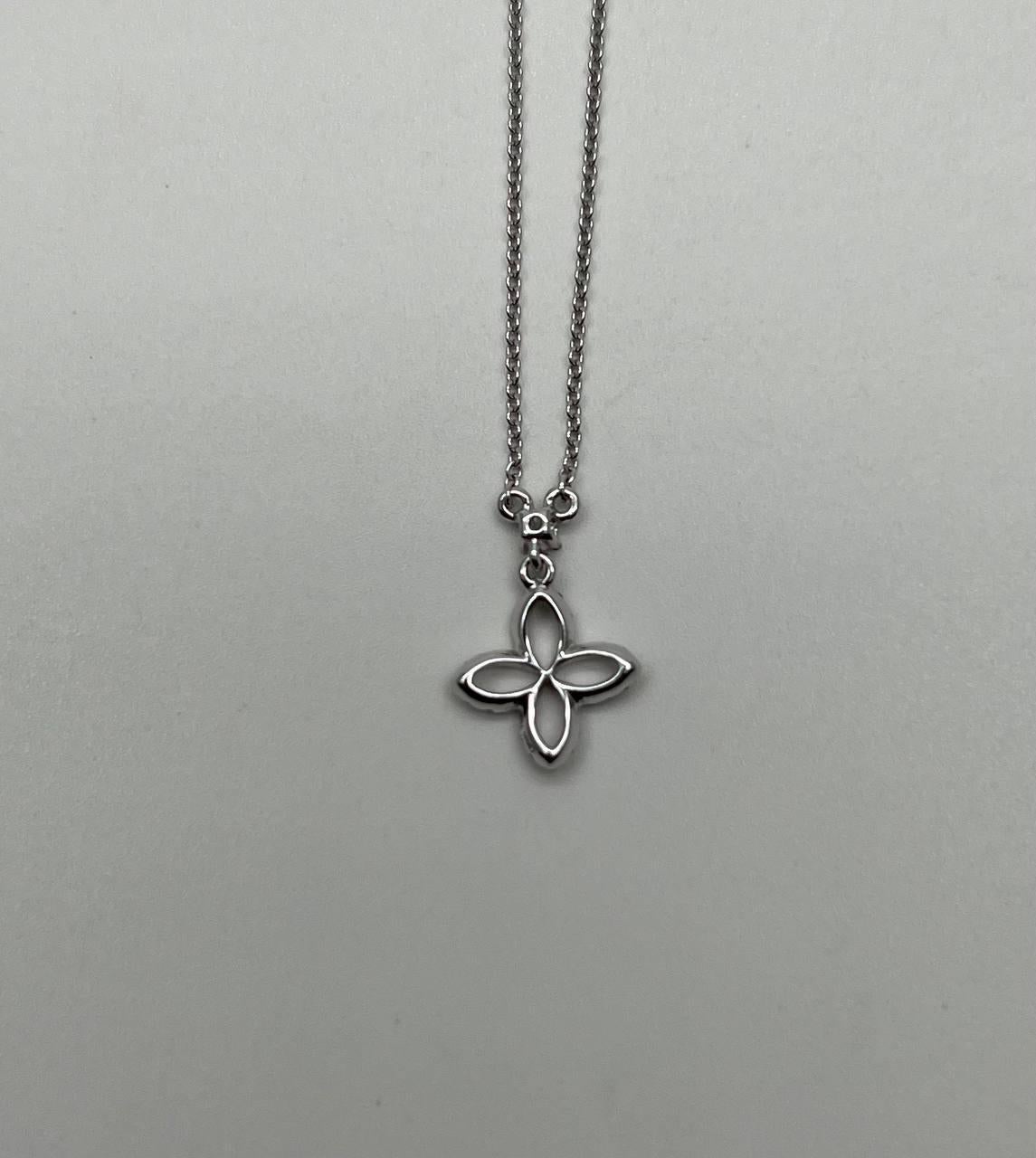 Mixed Cut Diamond Halo Clover Floral Flower Symbol Motif 18K White Gold Pendant Necklace For Sale