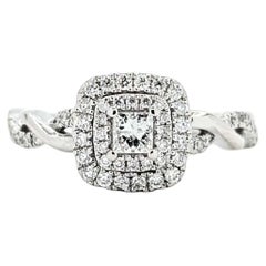 Anillo de compromiso «Halo» de diamantes en oro blanco de 10k