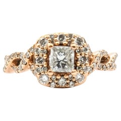 Bague de fiançailles en or rose 14k avec halo de diamants