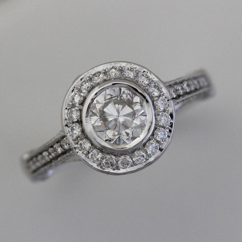 Contemporary Diamond Halo Engagement Ring Set in Platinum 1.90+ Carat Natural Round For Sale