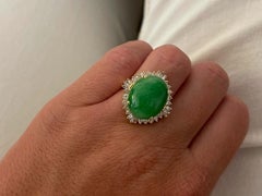 Anello di giada con diamante a raggiera in oro giallo 18 carati