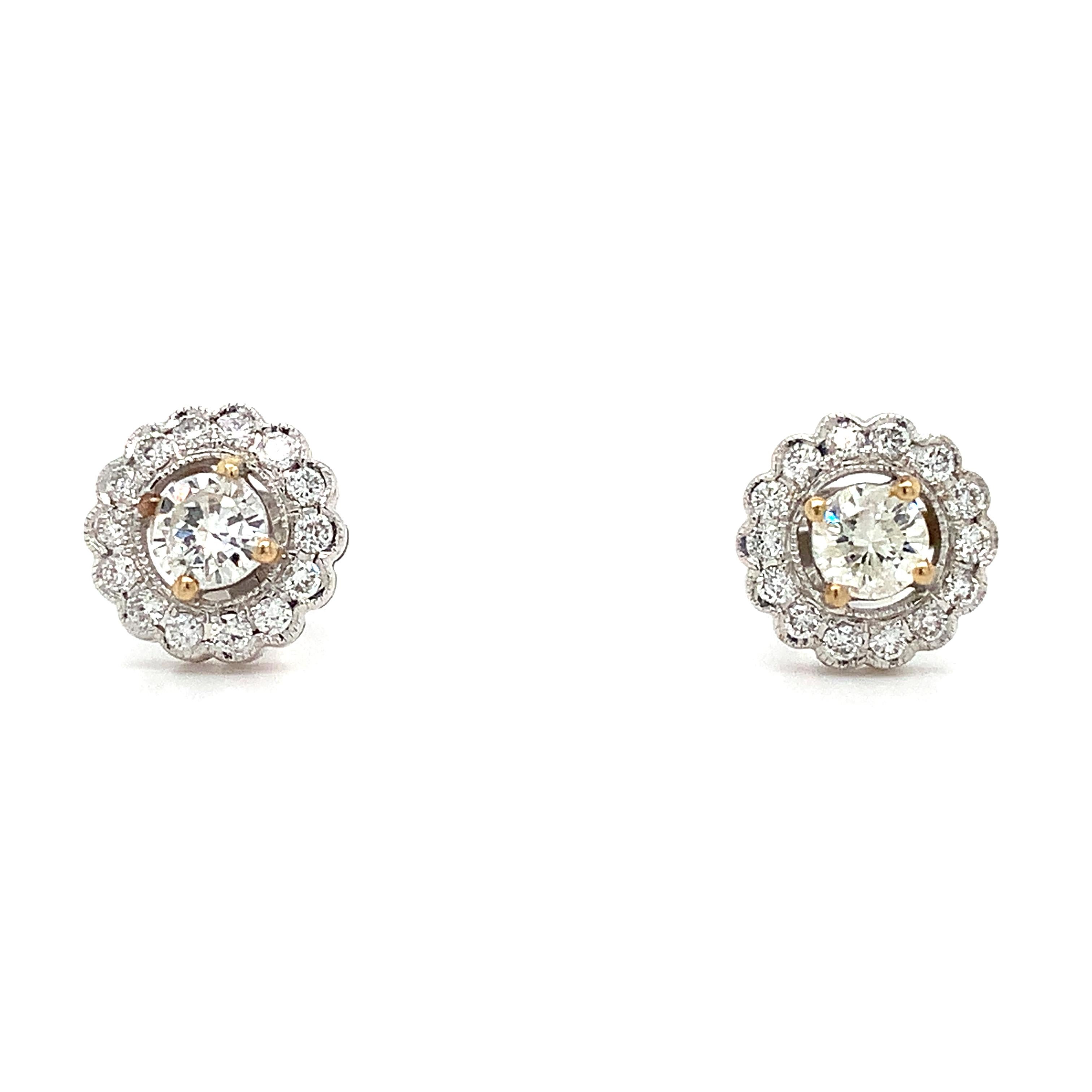 Pendientes halo de diamantes de oro blanco de 18k Corte redondo en venta