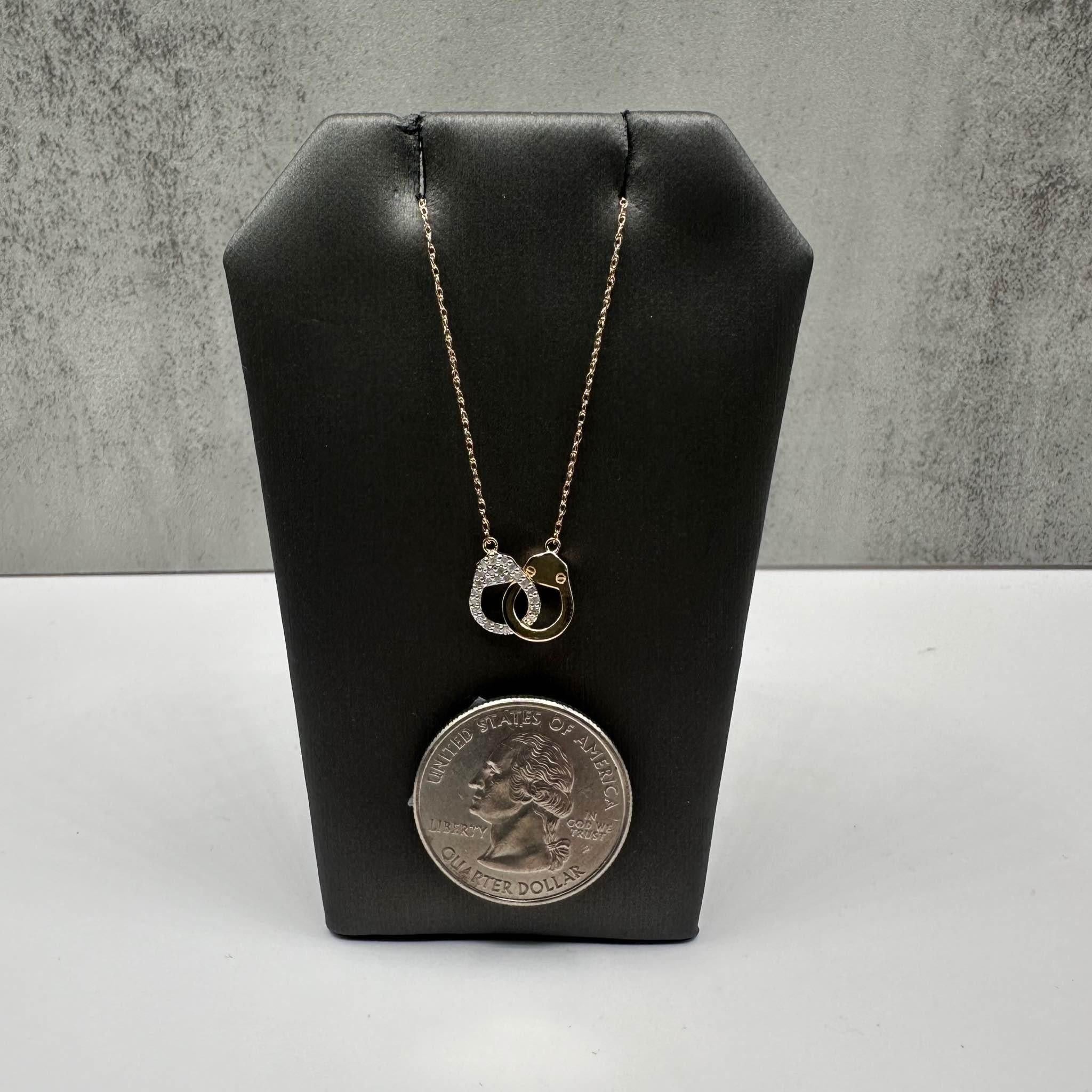 Collier menottes en or jaune 10kt - 0.10ctw HI I1, 18