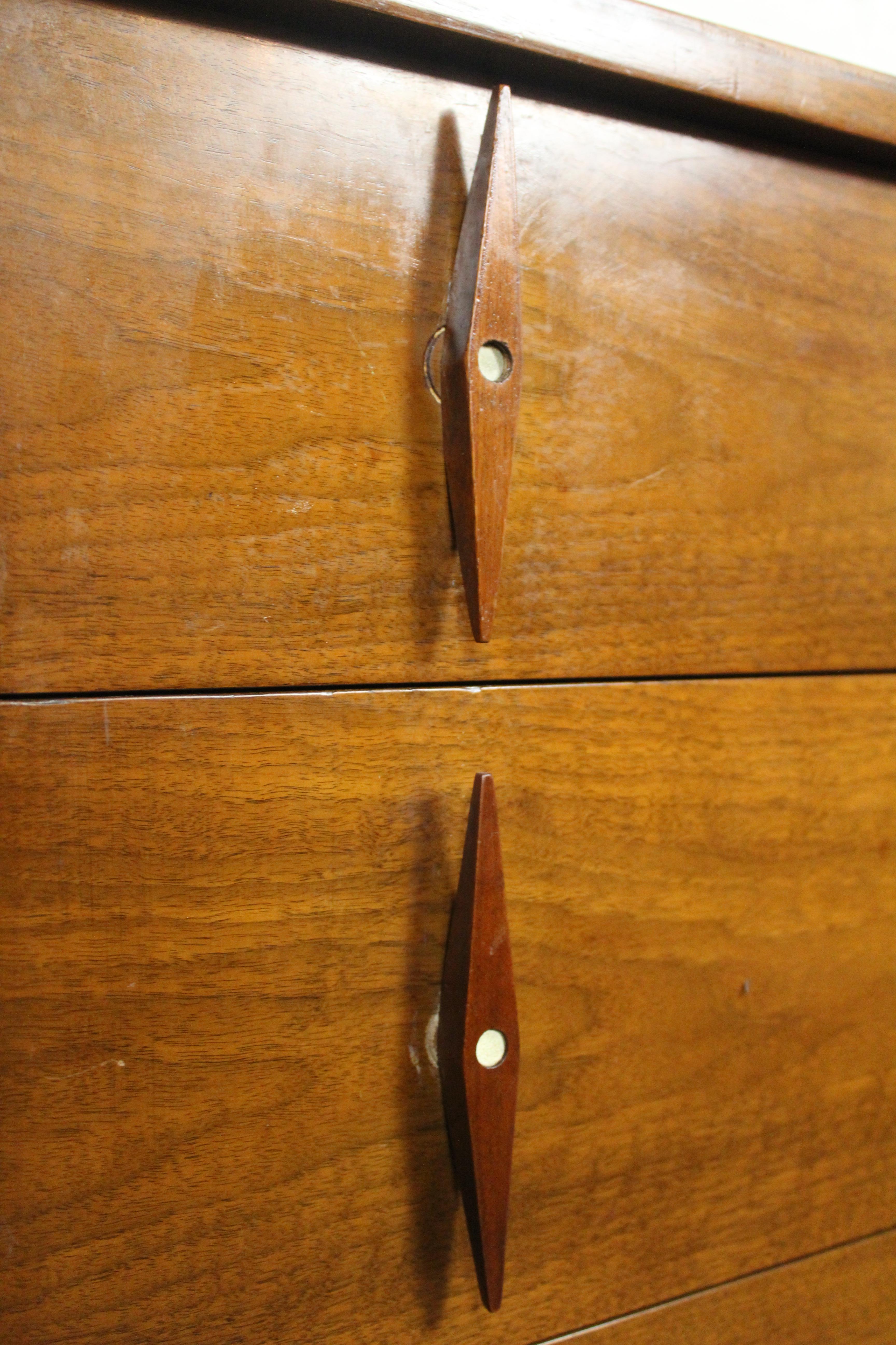 Diamond Handle Dresser by American of Martinsville For Sale 8