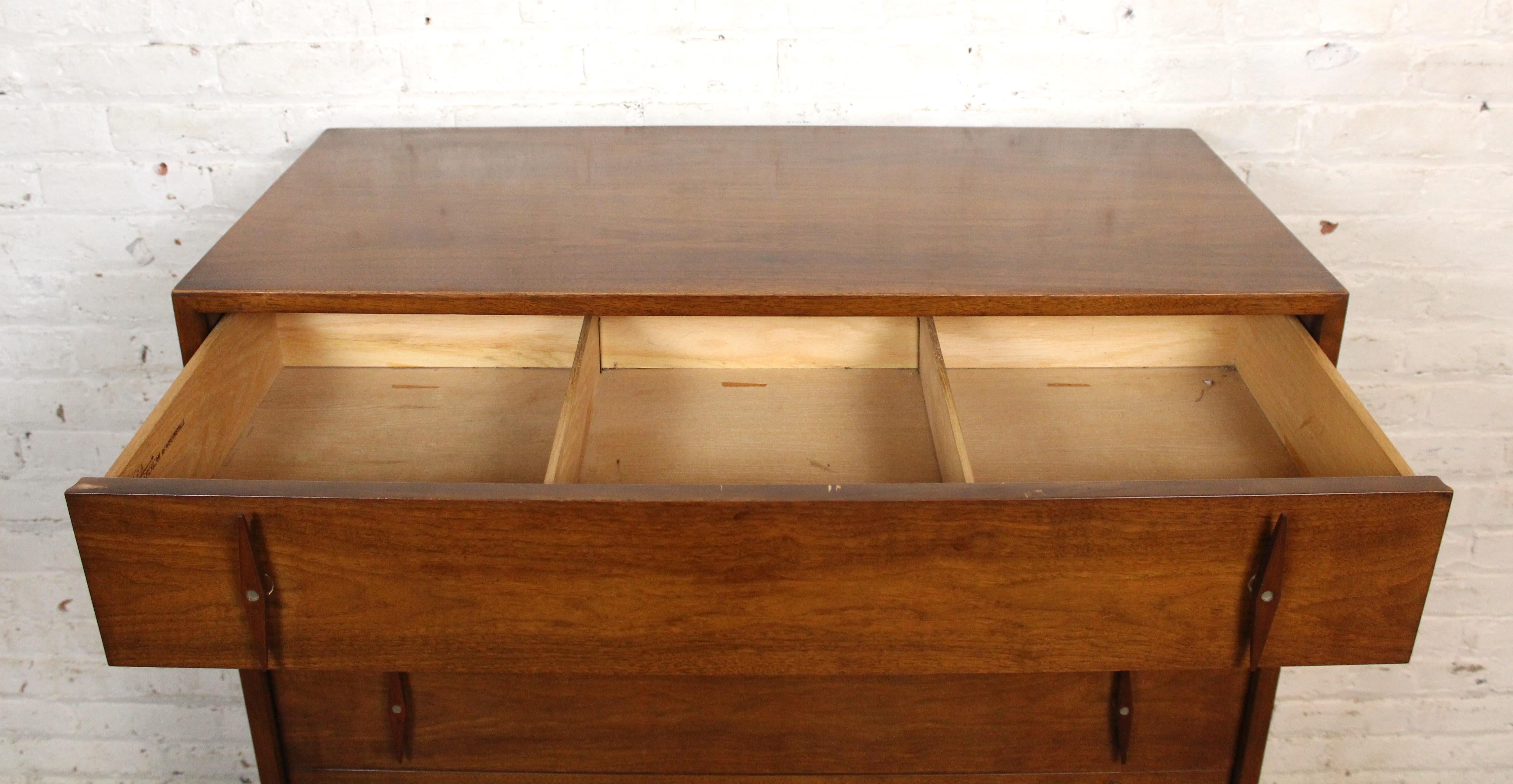 Diamond Handle Dresser by American of Martinsville For Sale 2