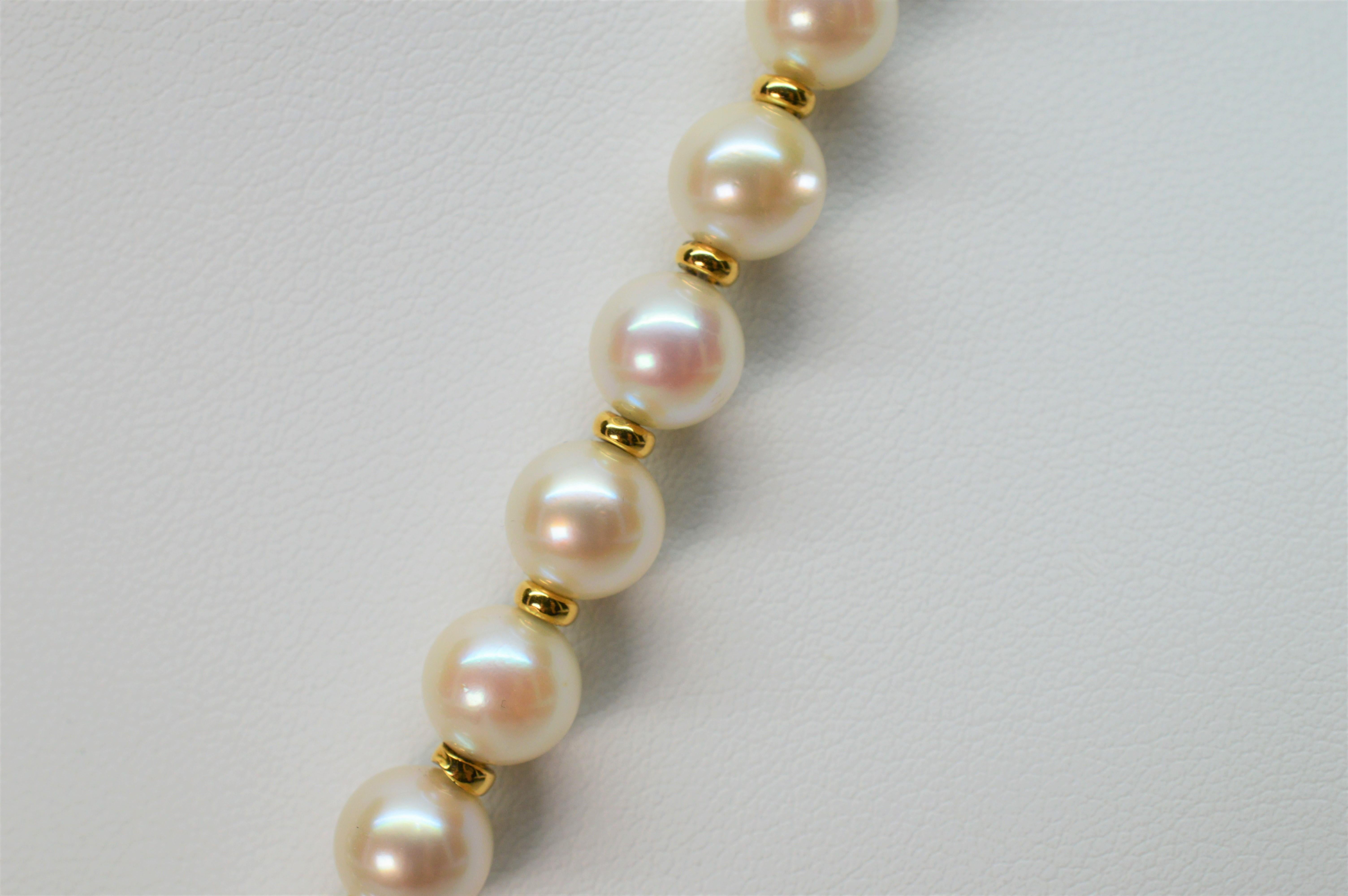 Diamant-Herz-Halskette aus 18 Karat Gelbgold mit Perlen-Anhänger im Zustand „Hervorragend“ im Angebot in Mount Kisco, NY