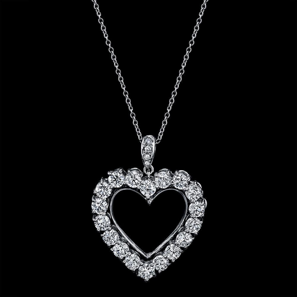 Diamond Heart  2.85 Carats Necklace/Pendant 18K White Gold

Total Carat Weight of Round Diamonds 2.80 carats

Total Carat Weight of Small Diamonds  0.05 carat

F/G Color, VS/SI Clarity

Total Carat Weight 2.85 carats

Set in 18K  White Gold 

With