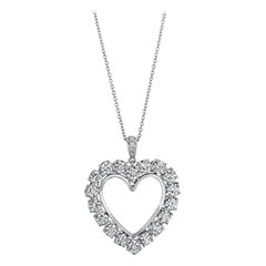 Diamond Heart 2.85 Carat Necklace/Pendant 18 Karat White Gold