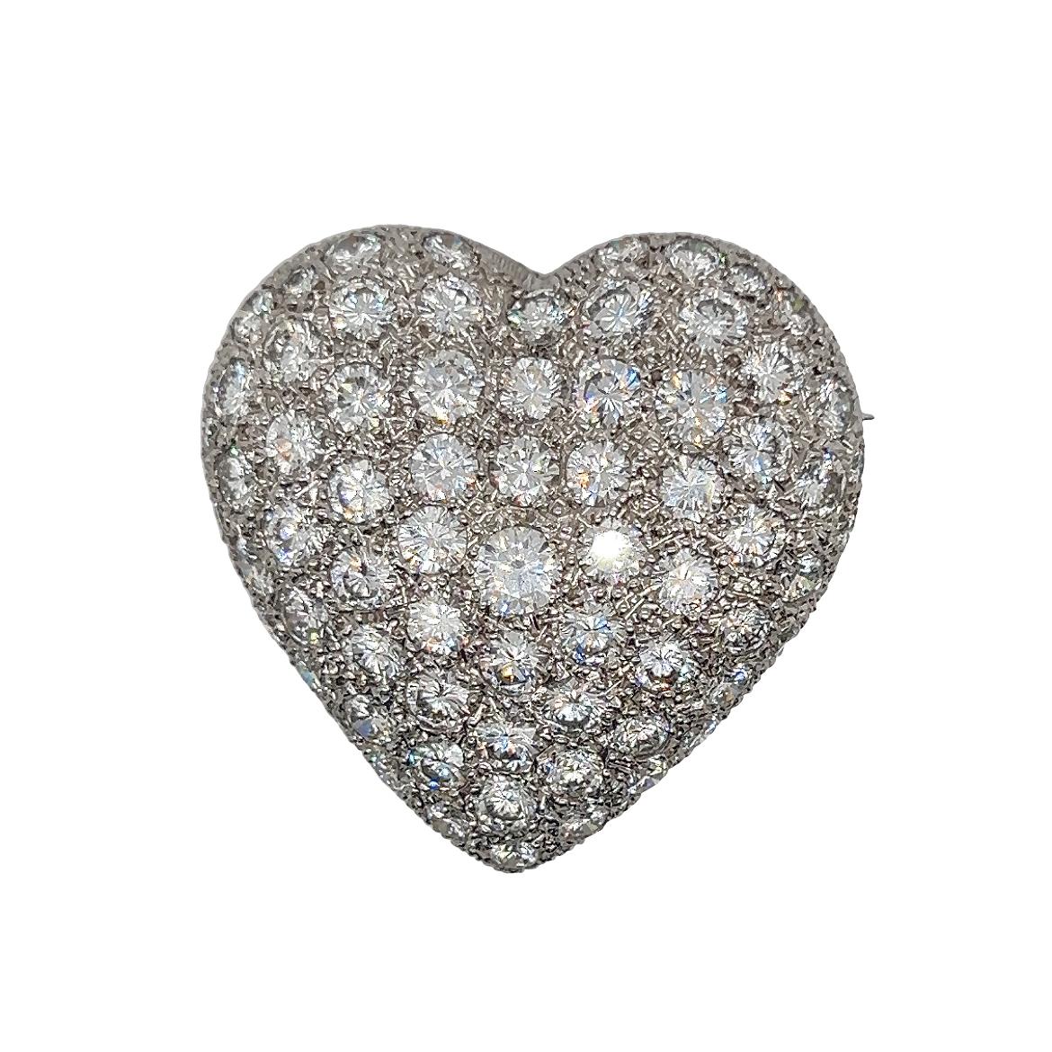 Brilliant Cut Diamond Heart Brooch (5cts) For Sale