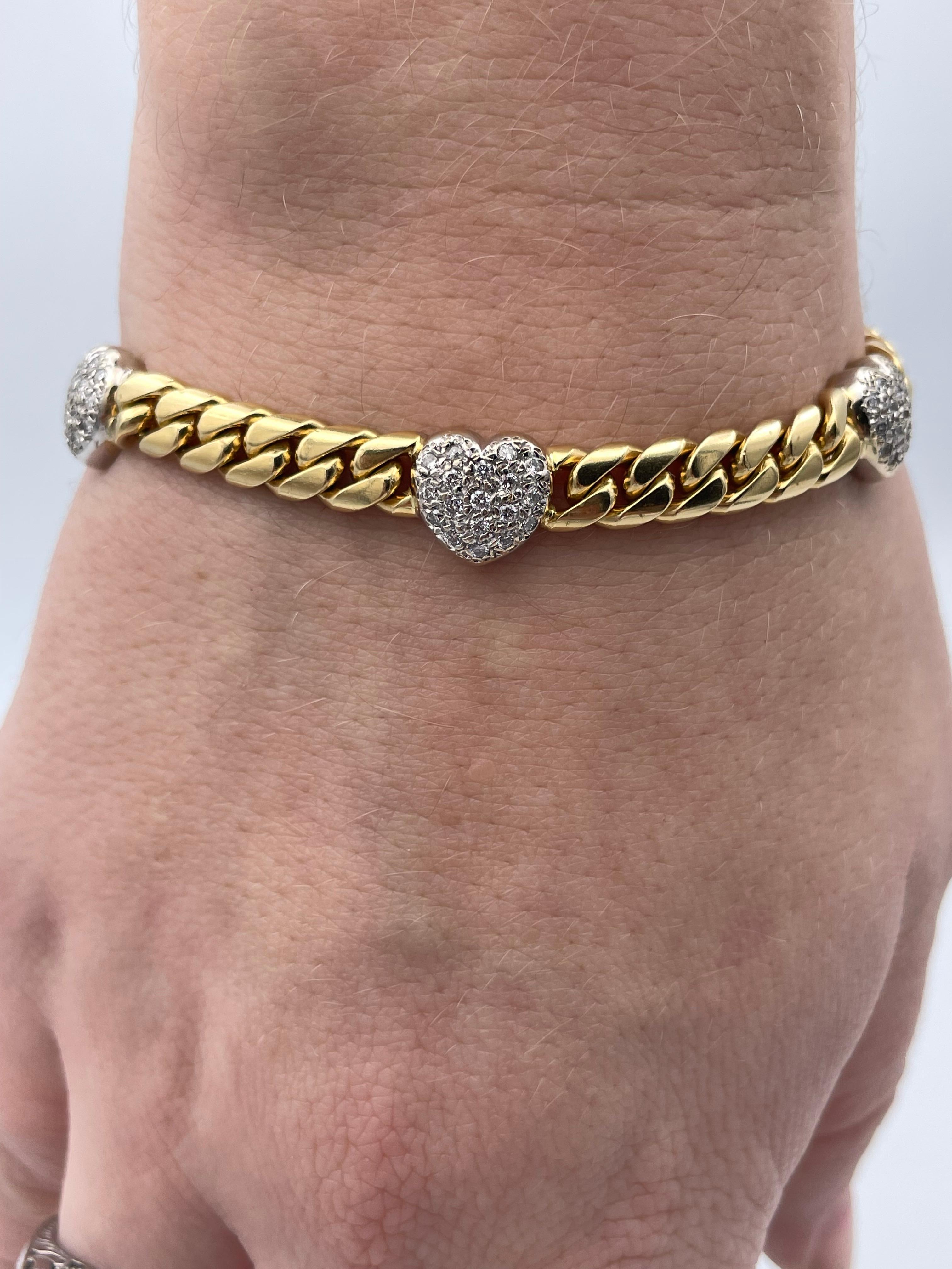 Diamond Heart Chain Gold Bracelet In Excellent Condition For Sale In New York, NY