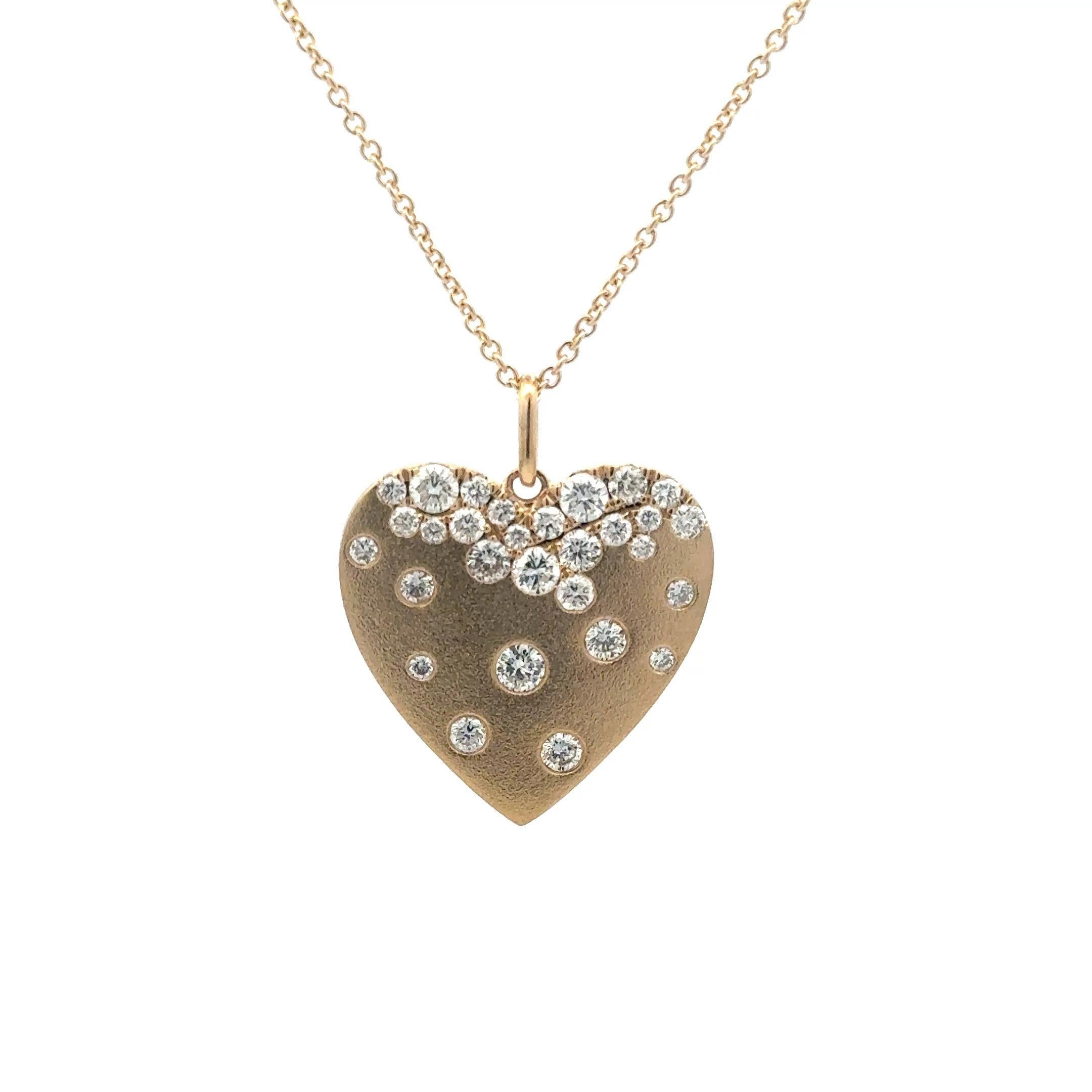 Donna Collana con coriandoli di diamanti a forma di cuore 0,90 carati in oro giallo 14KT 5,3 grammi in vendita