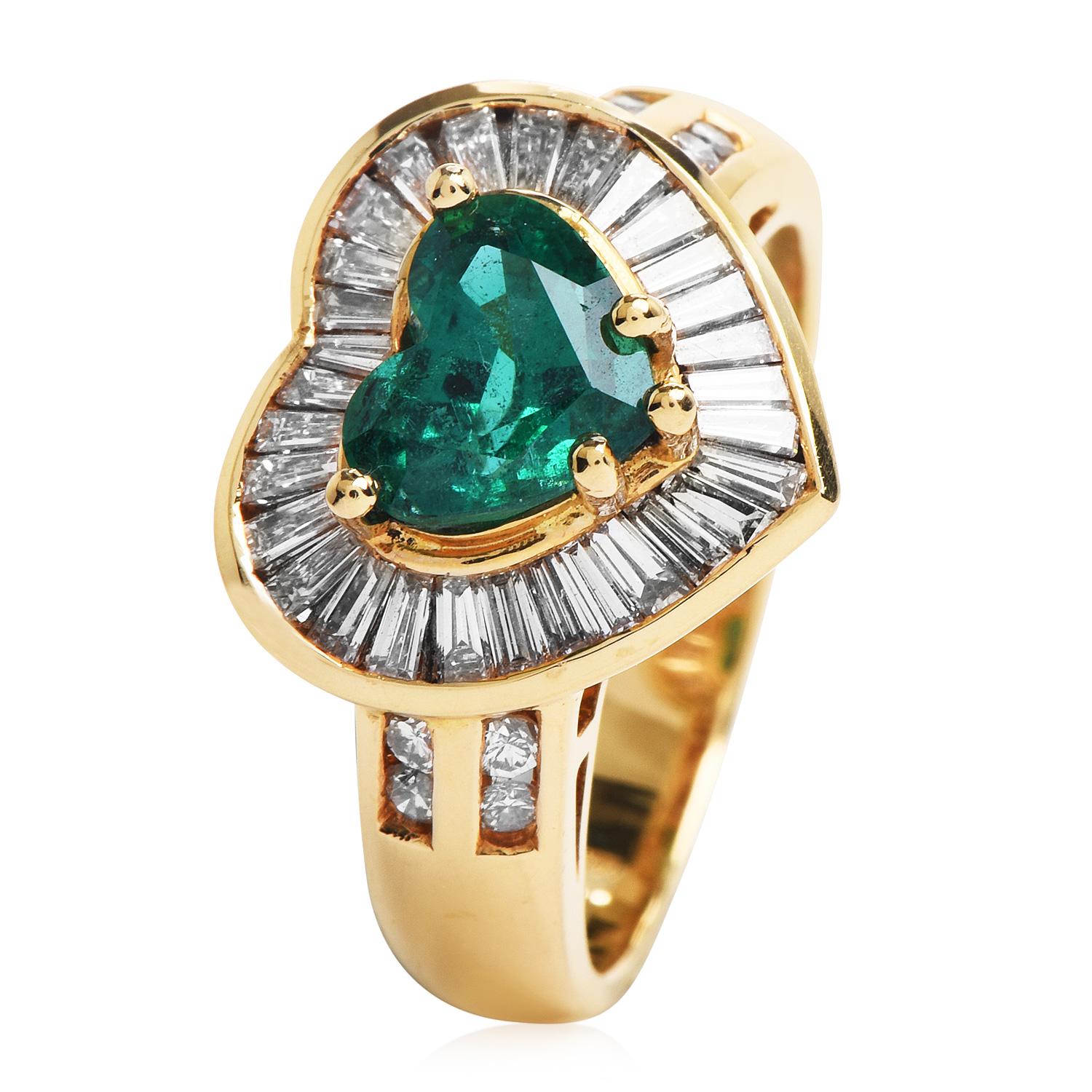 Modern Diamond Heart Cut Emerald 18K Yellow Gold Romantic Cocktail Ring