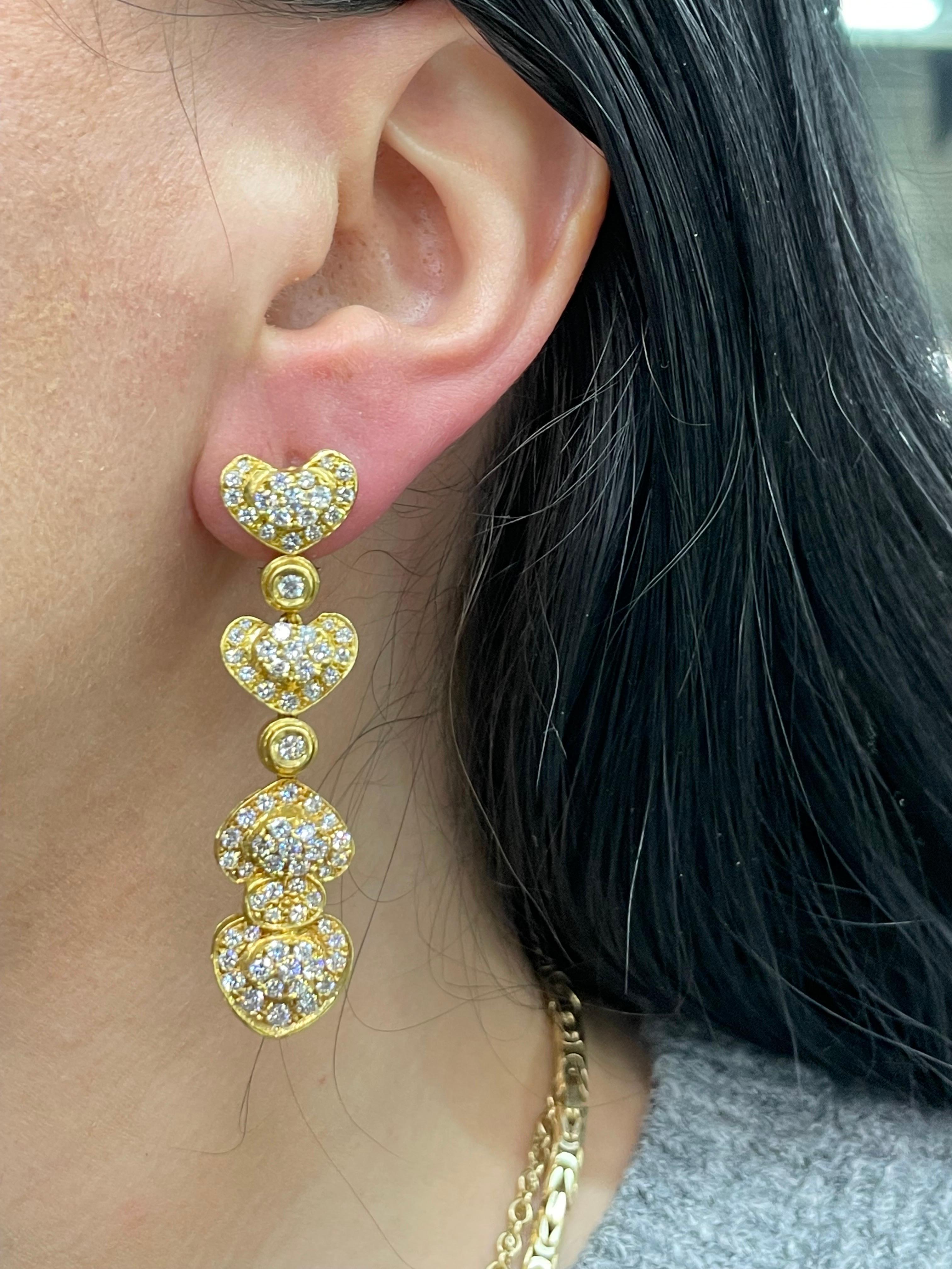 Women's Diamond Heart Drop Earrings 18 Karat Yellow Gold 4.50 Carats Circa 1980s