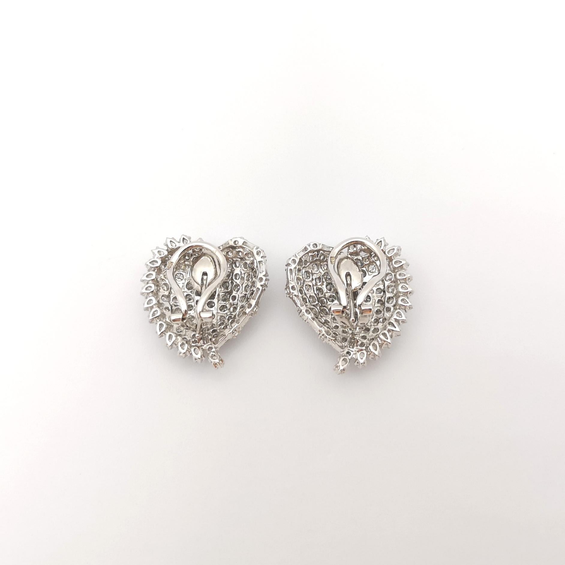 Diamond Heart Earrings set in 18K White Gold Settings For Sale 2