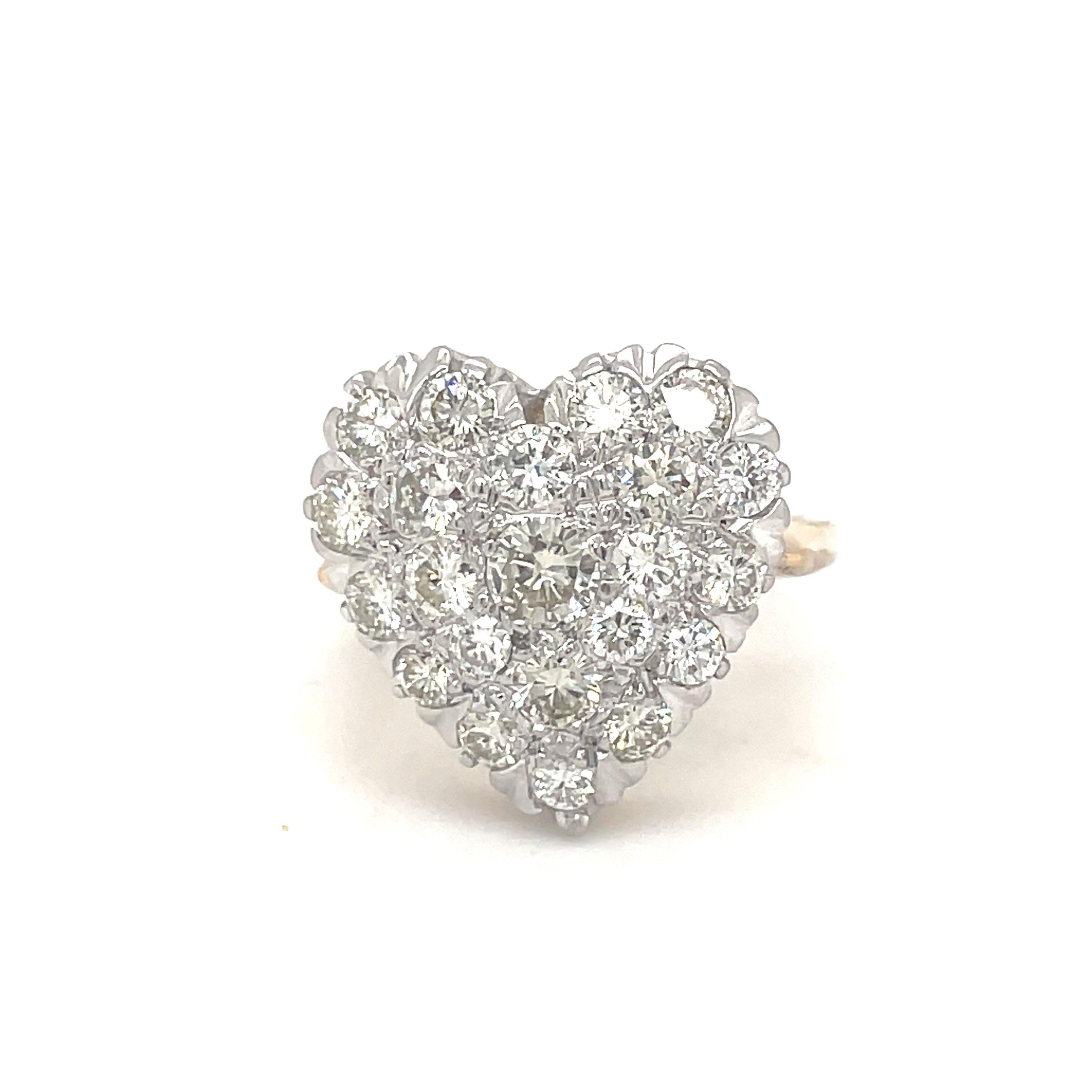 Round Cut Diamond Heart Gold Ring