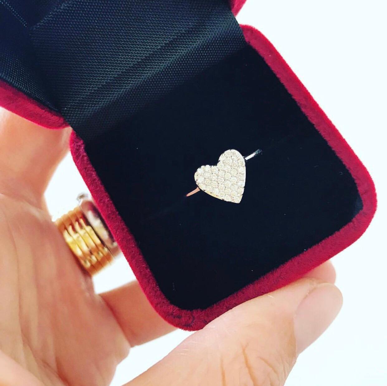 Women's or Men's Diamond Heart Gold Ring