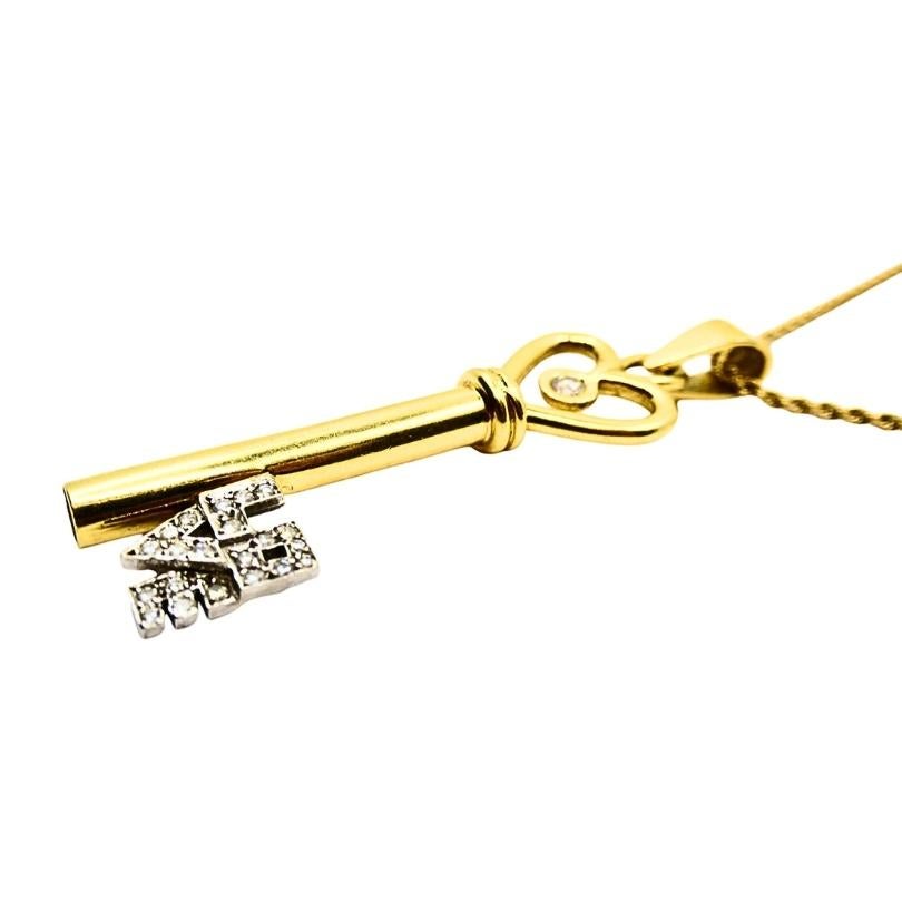 da uomo o donna Collana con ciondolo in oro con chiave a cuore con diamante in vendita