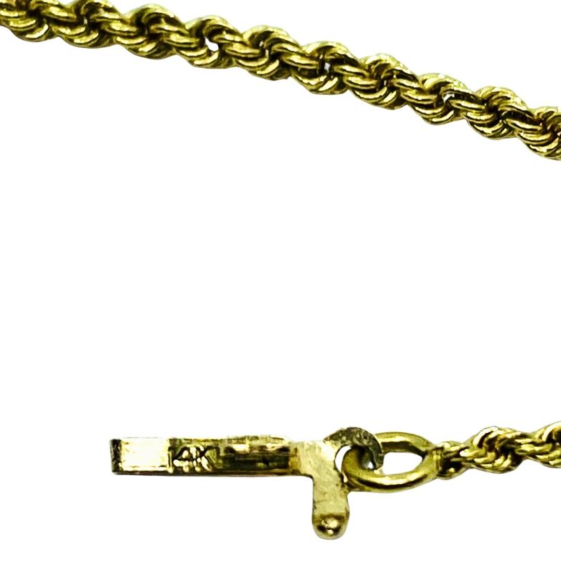 Collana con ciondolo in oro con chiave a cuore con diamante in vendita 2