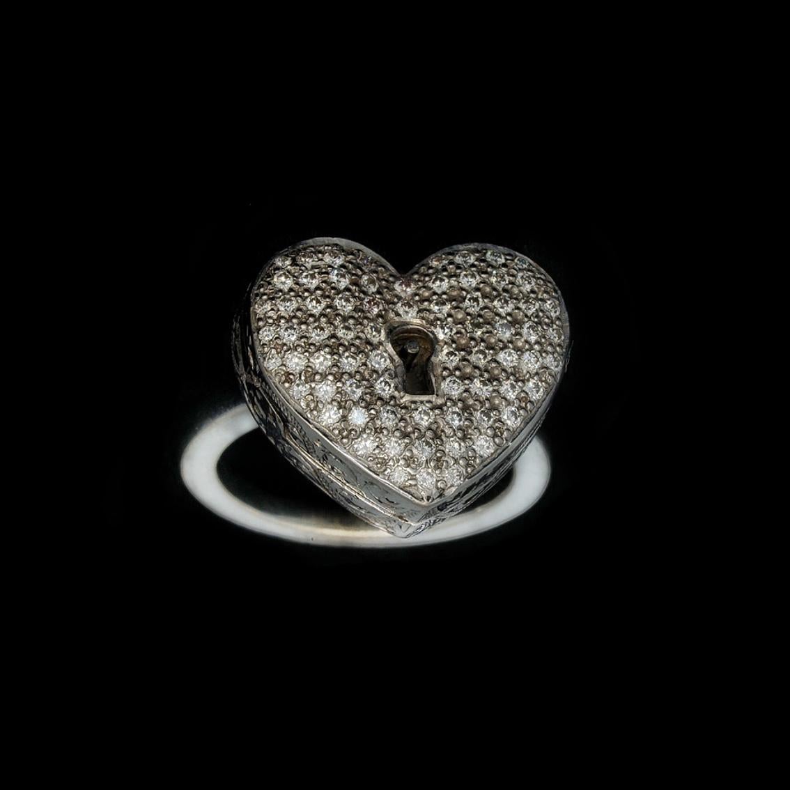 Diamond Heart Locket and Key Victorian Poison Ring in 18 Karat Gold and Diamonds 2