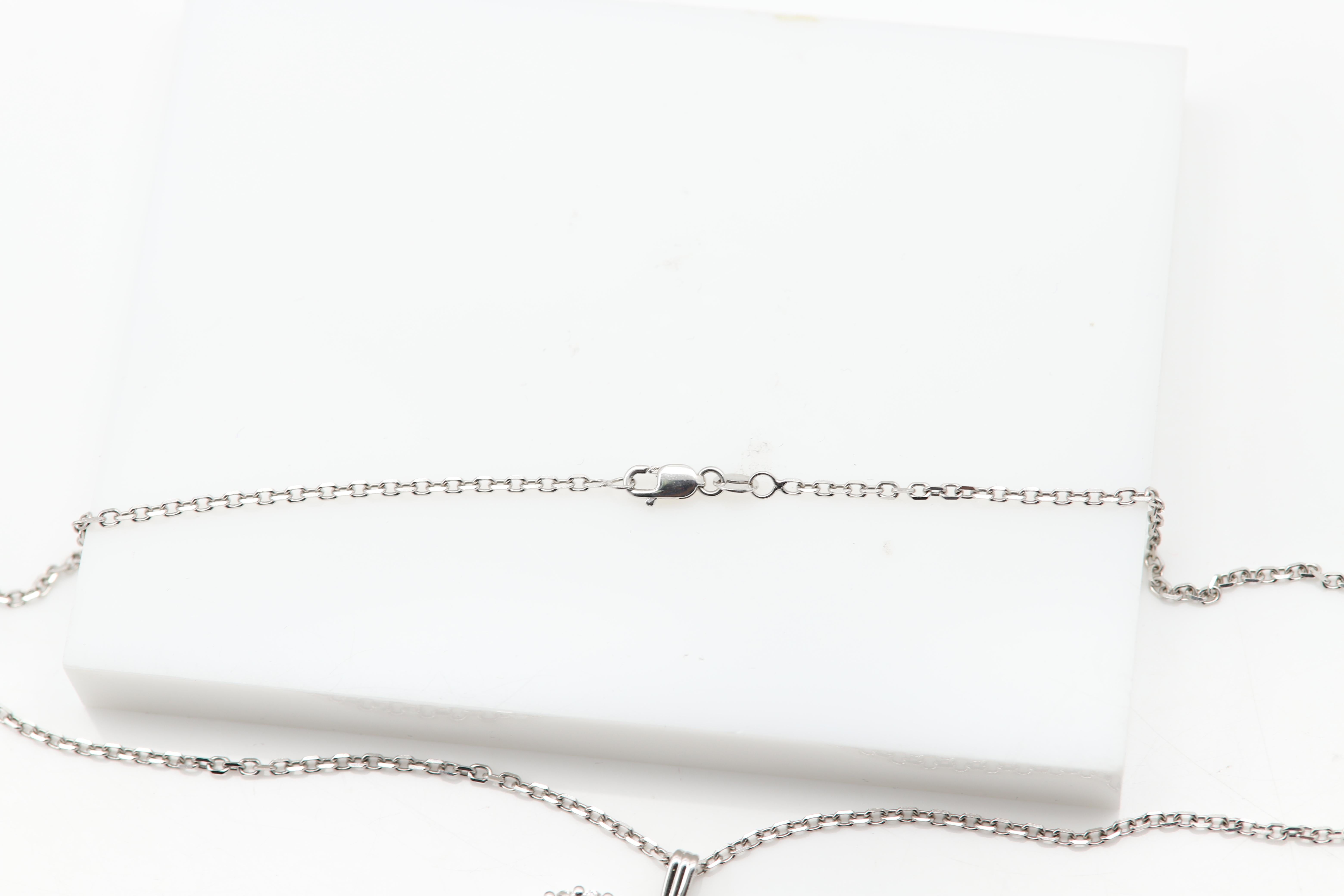 Diamond Heart Necklace 14 Karat White Gold Natural Diamonds Heart Pendant For Sale 5