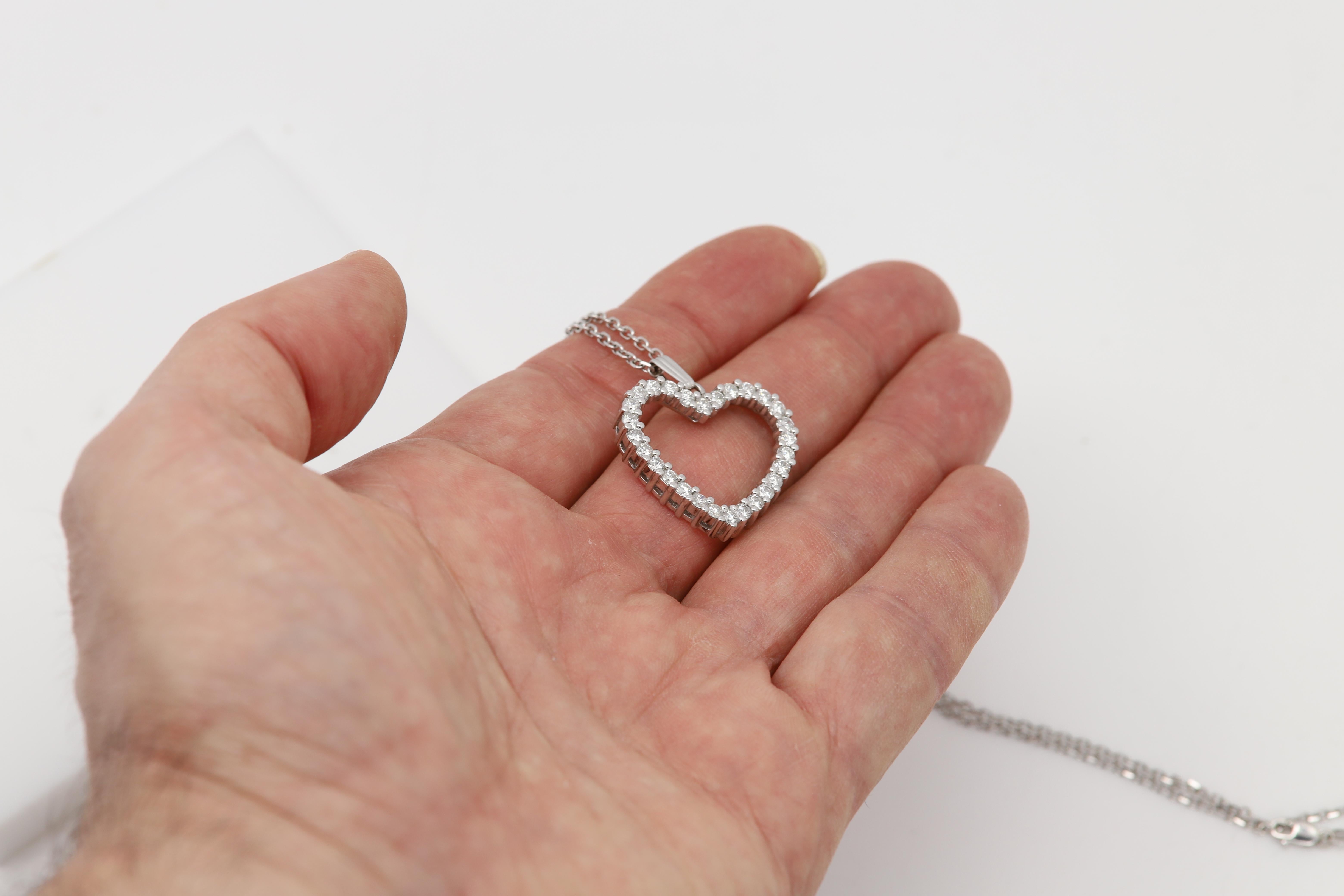 Diamond Heart Necklace 14 Karat White Gold Natural Diamonds Heart Pendant For Sale 1