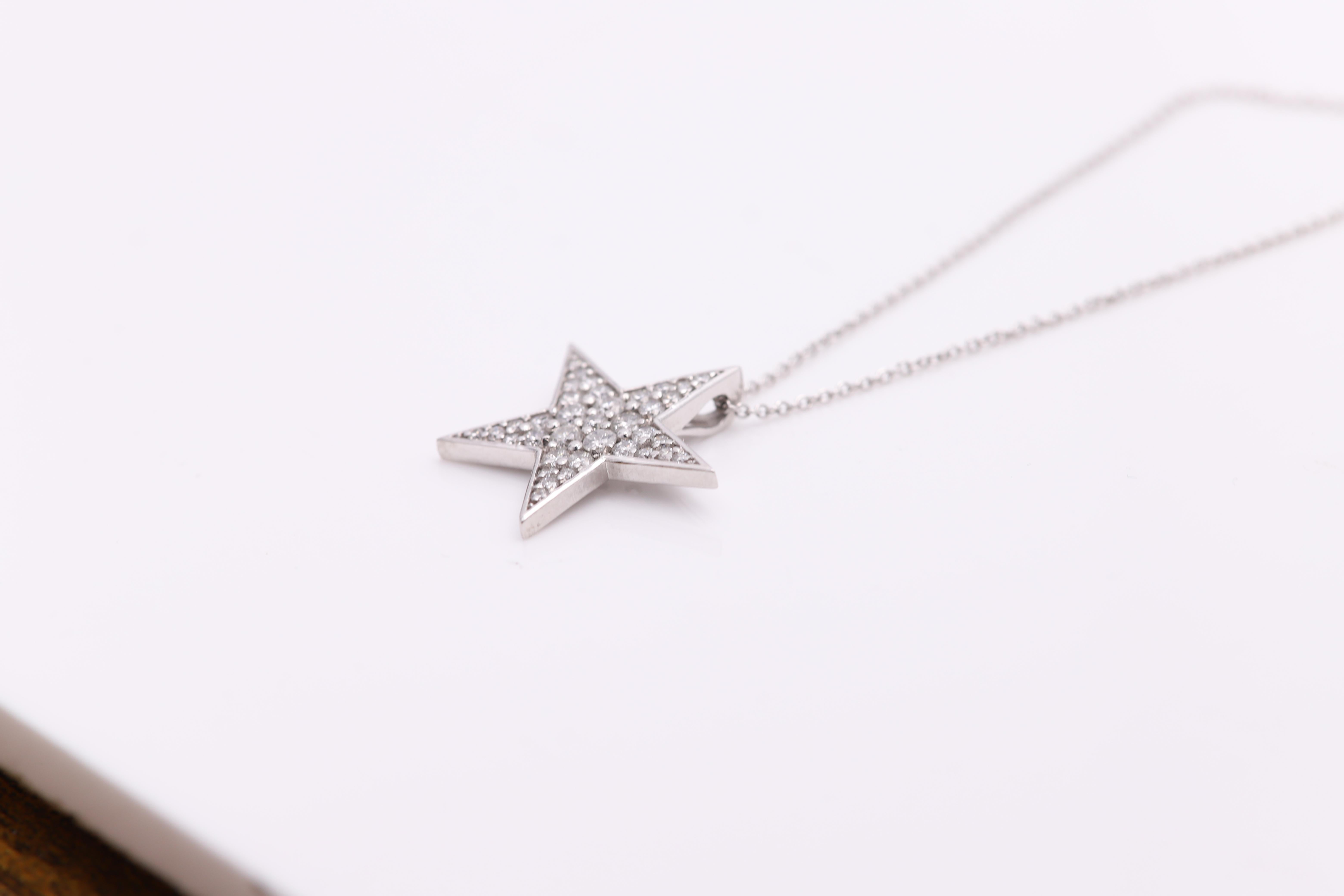Star Diamond Necklace 14 Karat White Gold Natural Diamonds Star Pendant For Sale 3