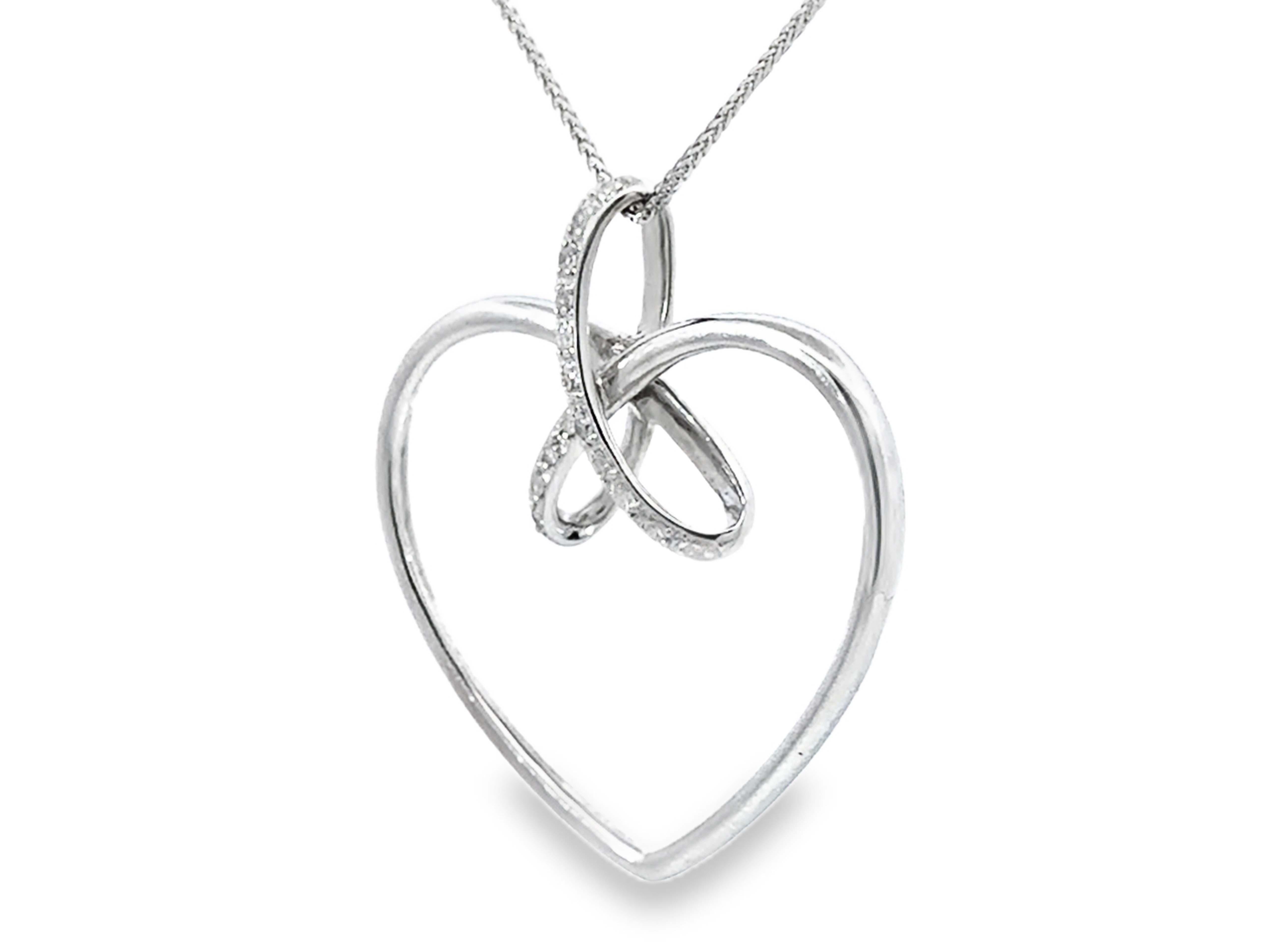 Brilliant Cut Diamond Heart Necklace 14k White Gold For Sale