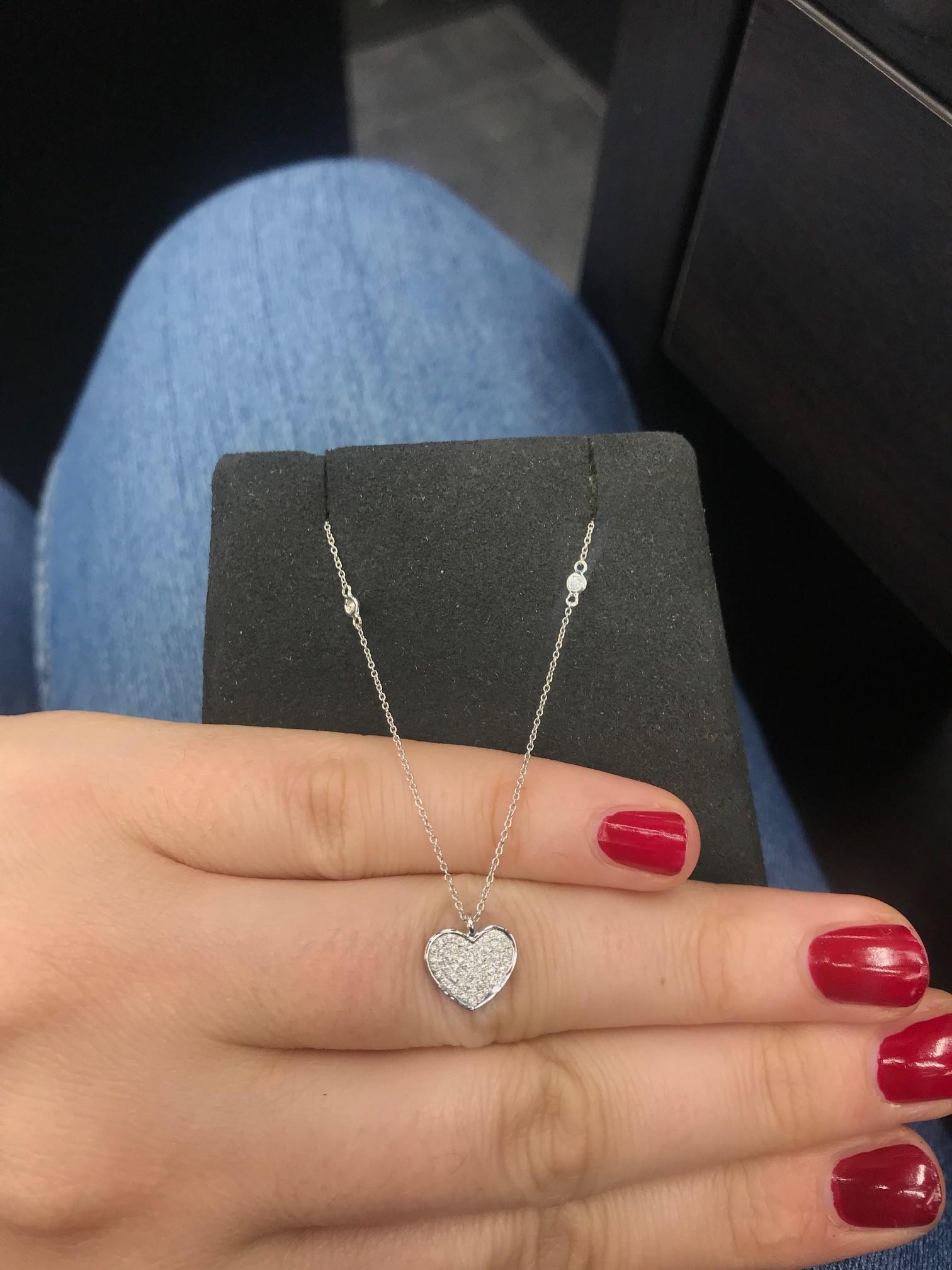 Round Cut Diamond Heart Necklace 18 Karat White Gold
